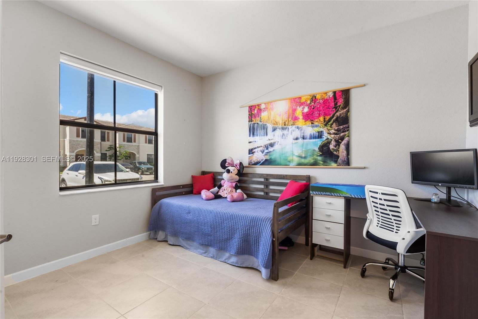 ENCLAVE SOUTH PHASE 2 - Residential