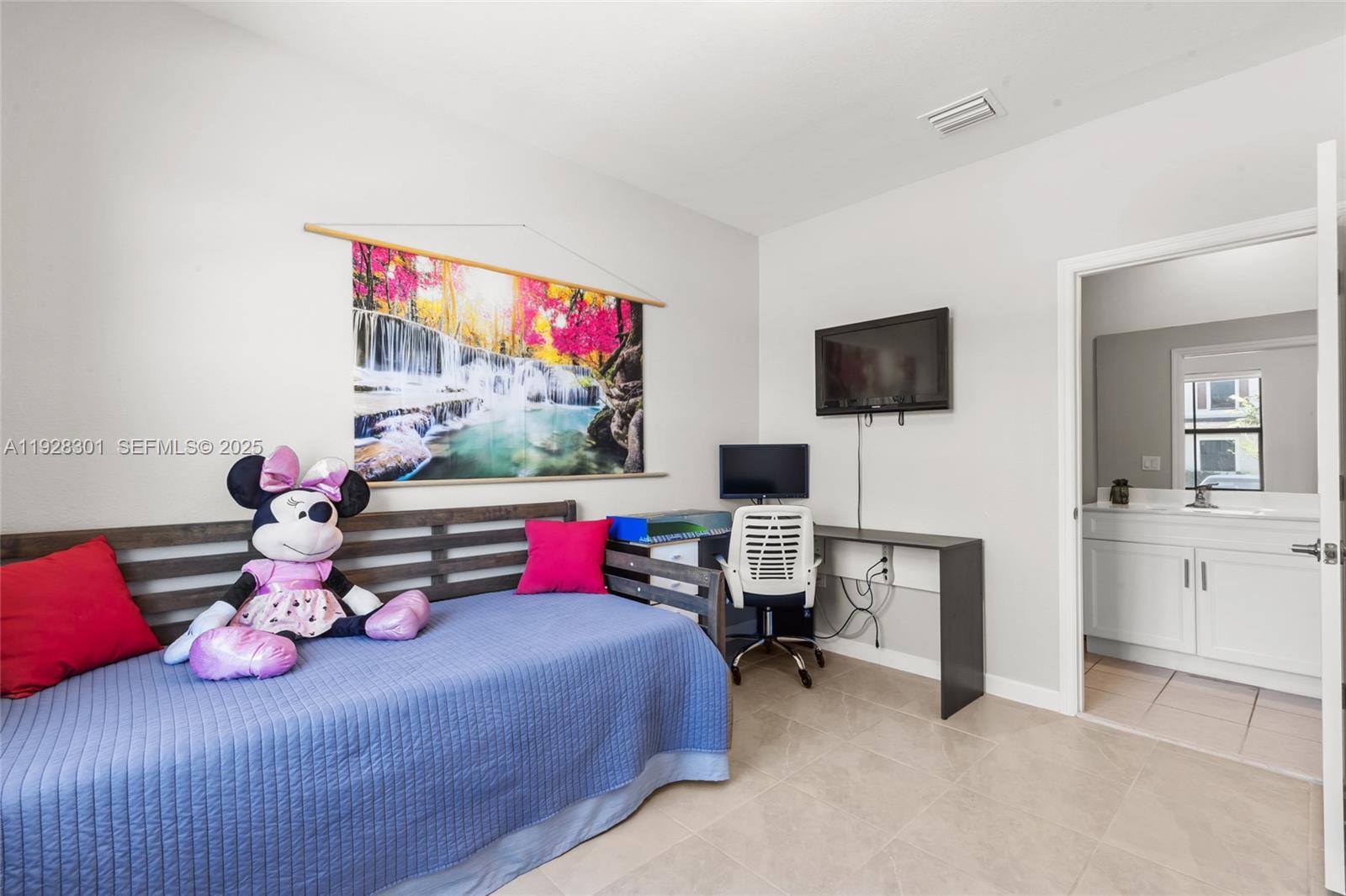 ENCLAVE SOUTH PHASE 2 - Residential