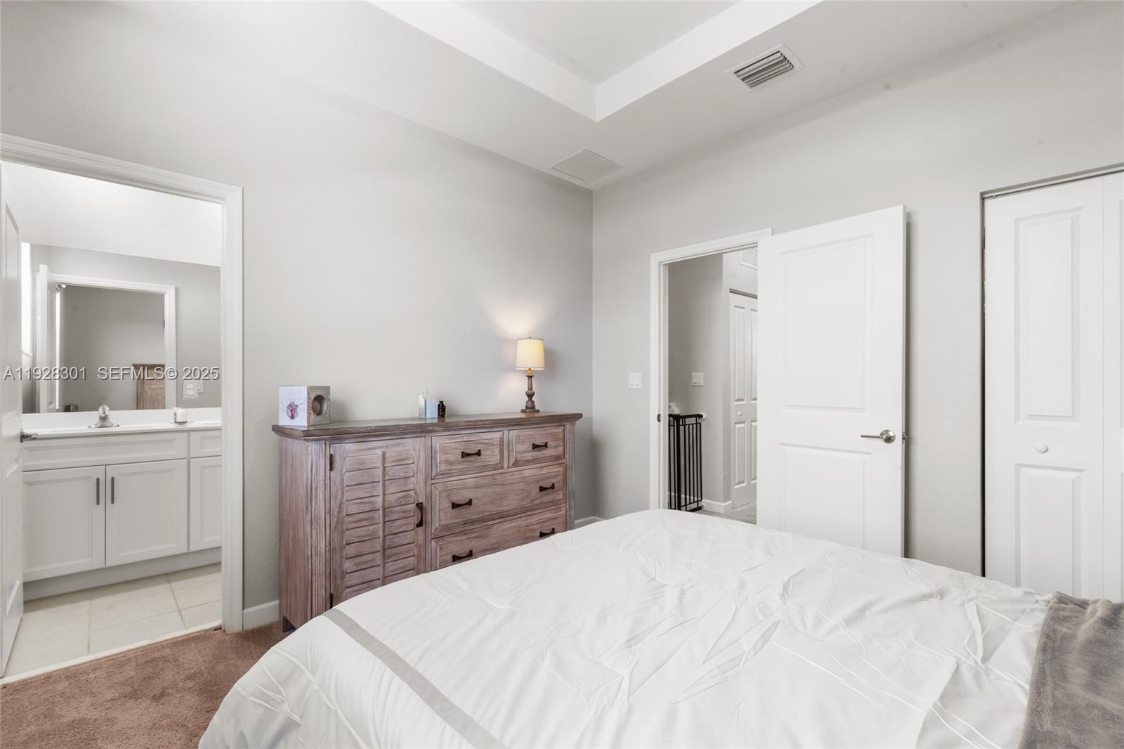 ENCLAVE SOUTH PHASE 2 - Residential