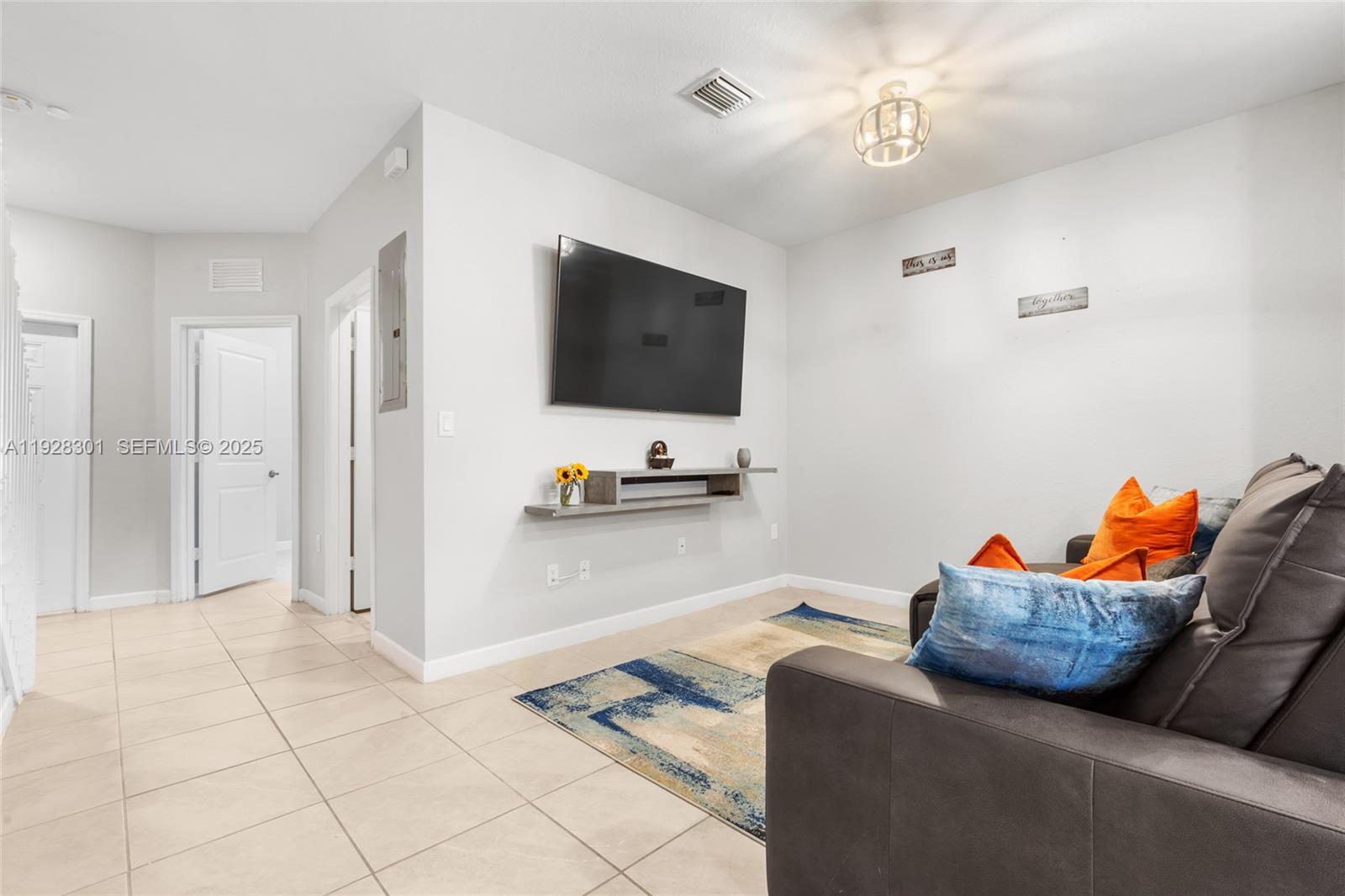 ENCLAVE SOUTH PHASE 2 - Residential