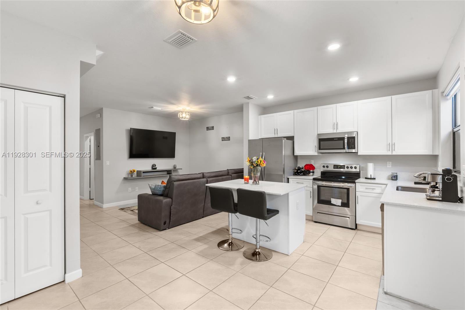 ENCLAVE SOUTH PHASE 2 - Residential