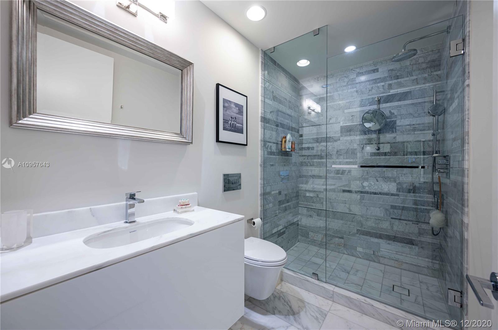 OCEANA BAL HARBOUR CONDO - Residential