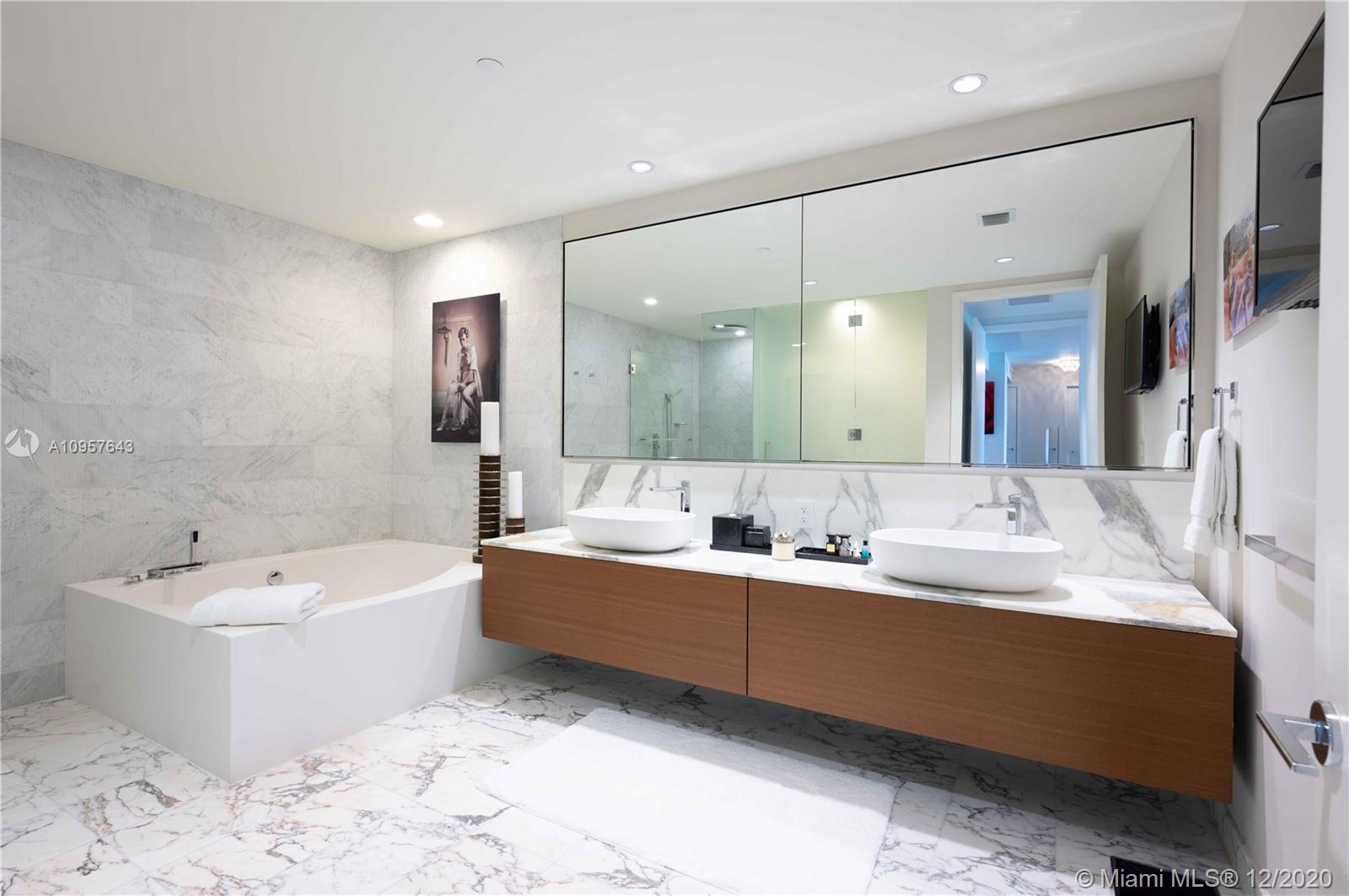 OCEANA BAL HARBOUR CONDO - Residential