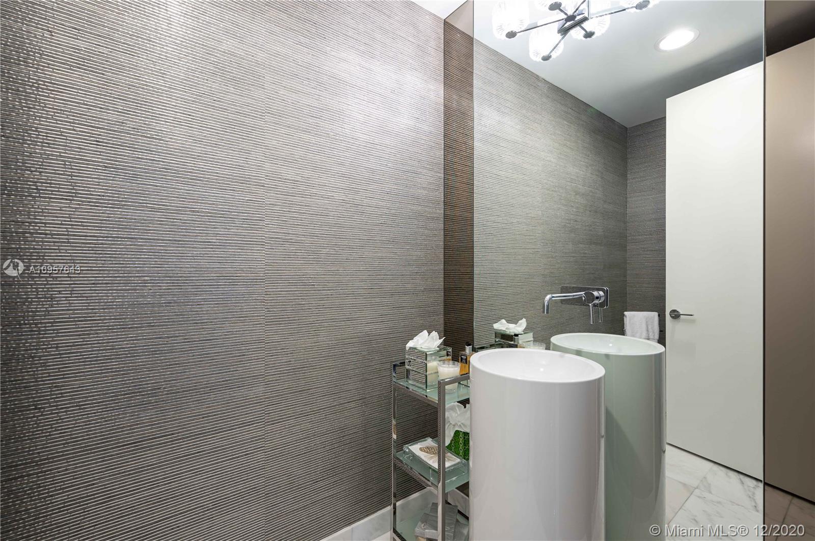 OCEANA BAL HARBOUR CONDO - Residential