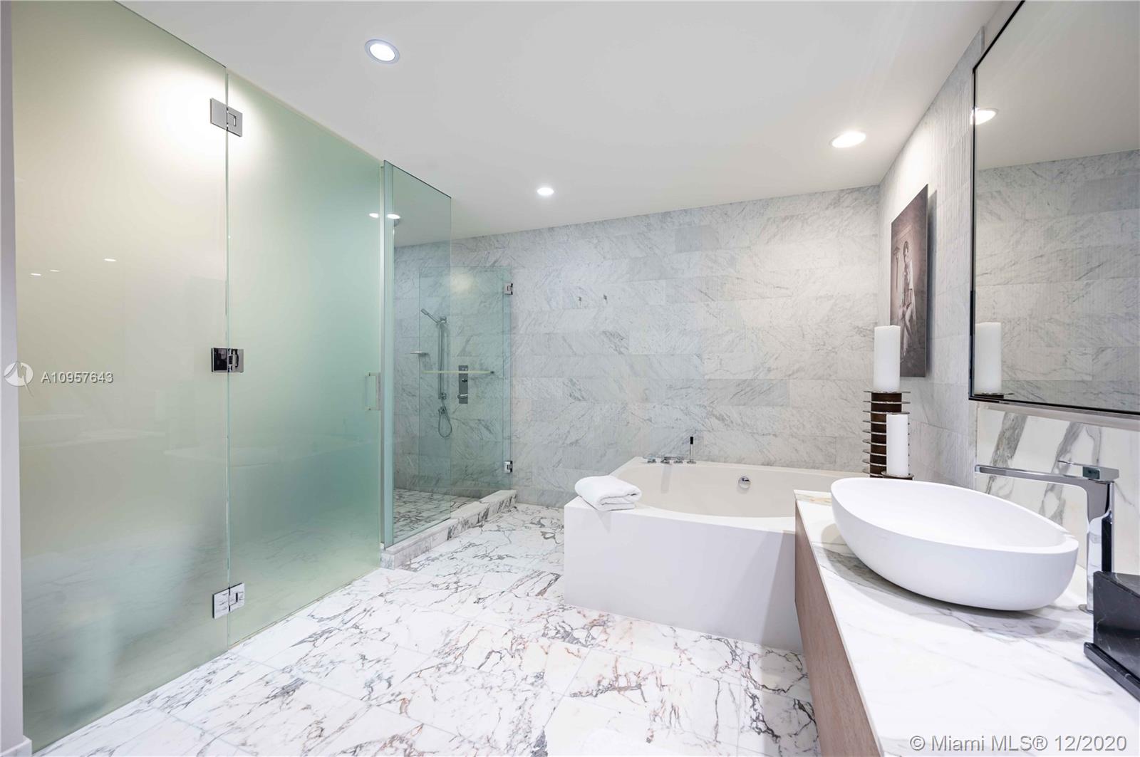 OCEANA BAL HARBOUR CONDO - Residential