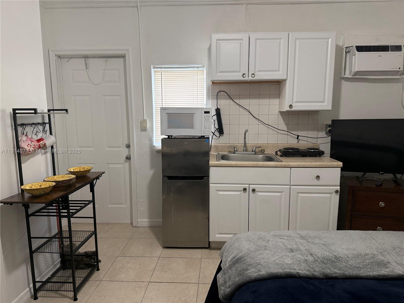 VILLA MALAGA - Residential Lease