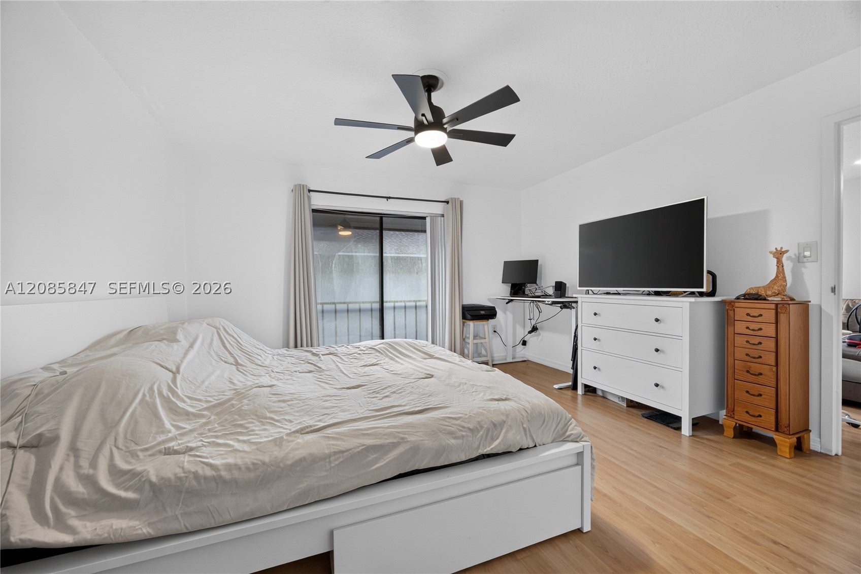 5767 Washington St F22