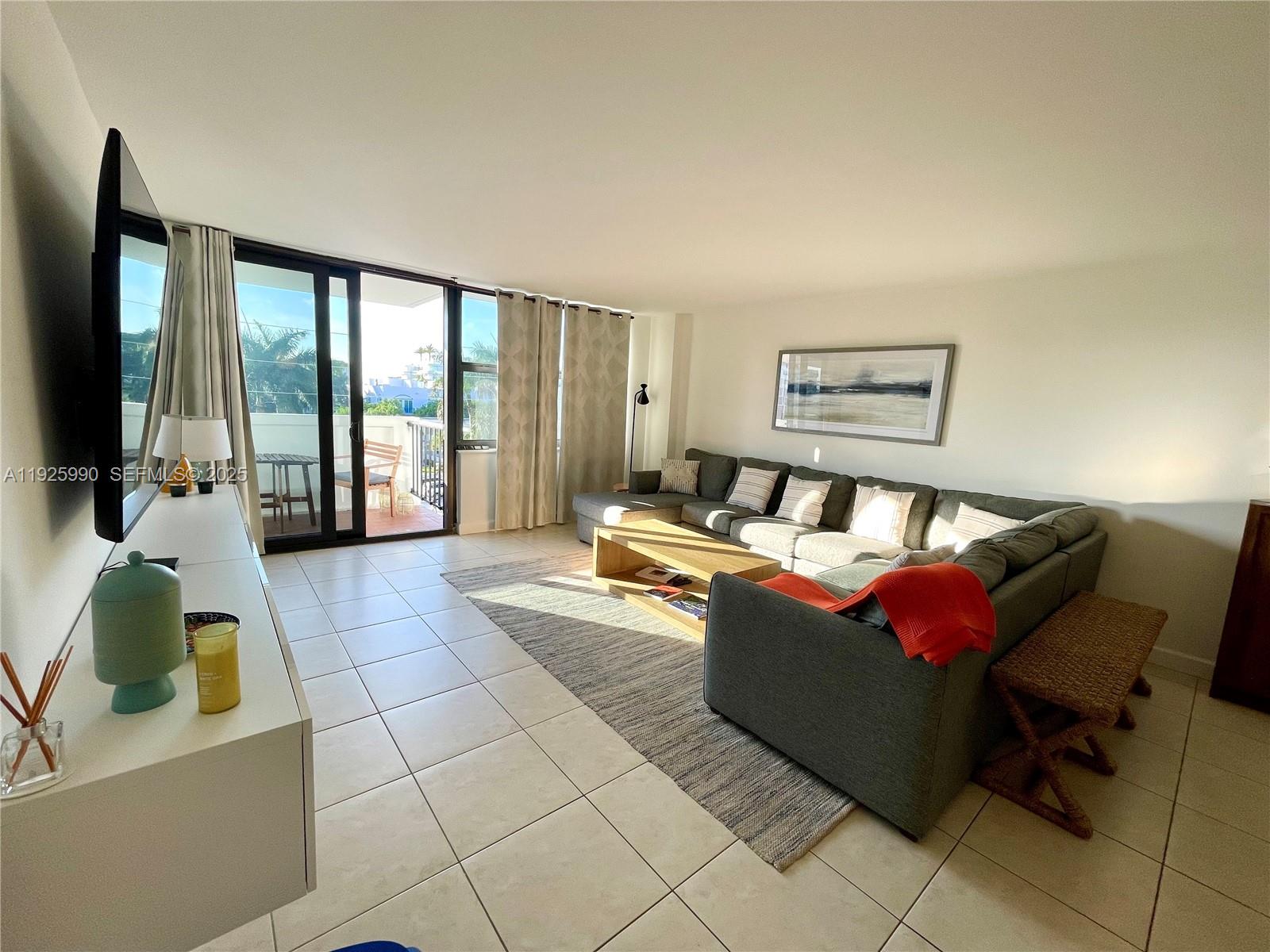 10101 E Bay Harbor Dr 402