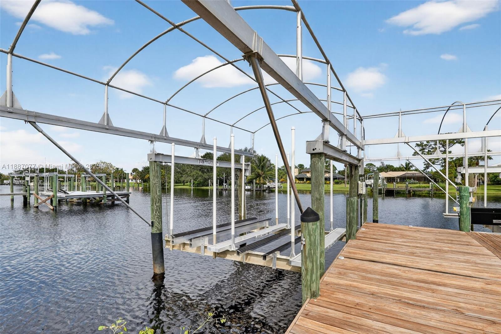 VIKINGS LOOKOUT PHASE I - Residential