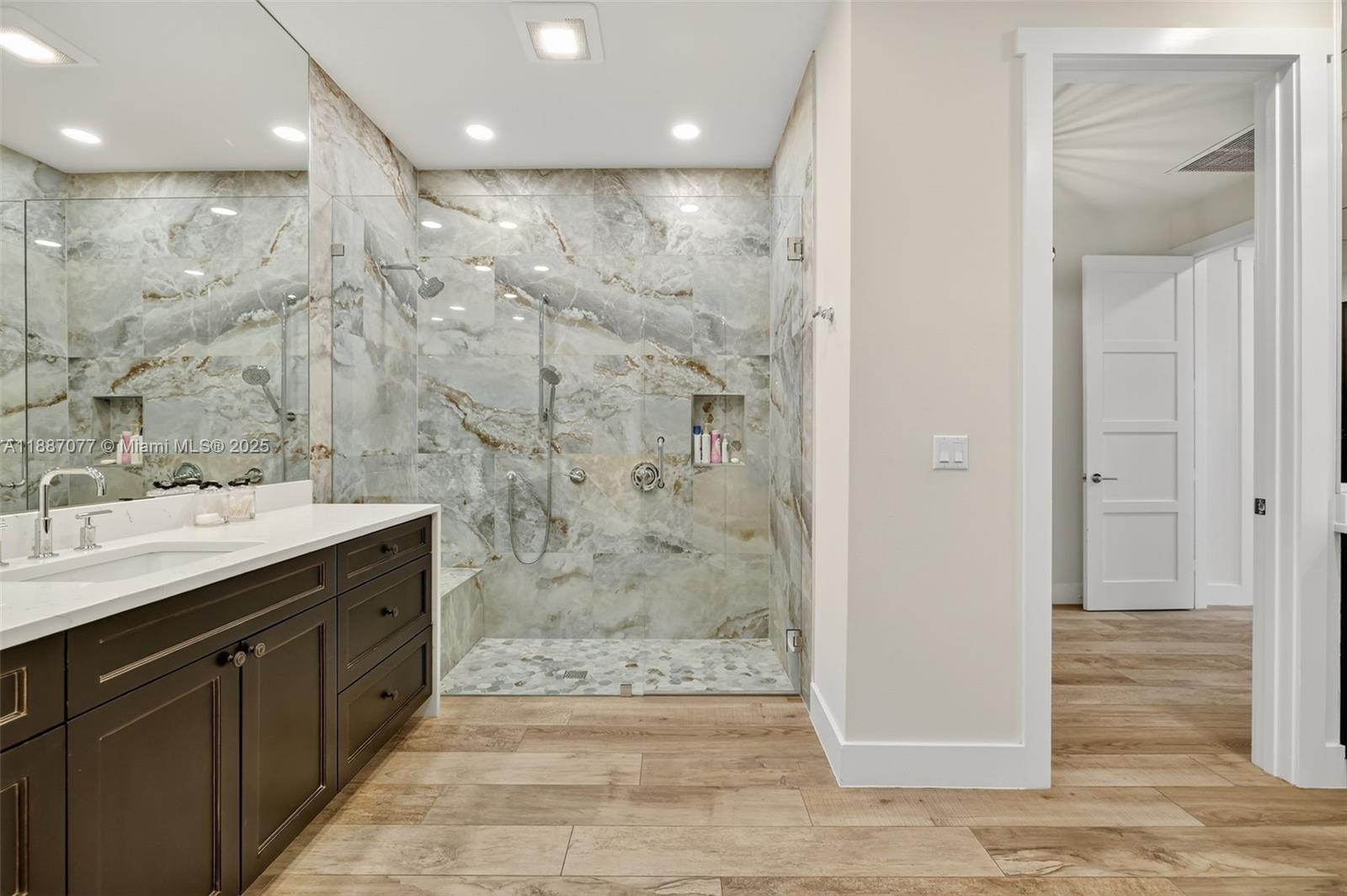 VIKINGS LOOKOUT PHASE I - Residential