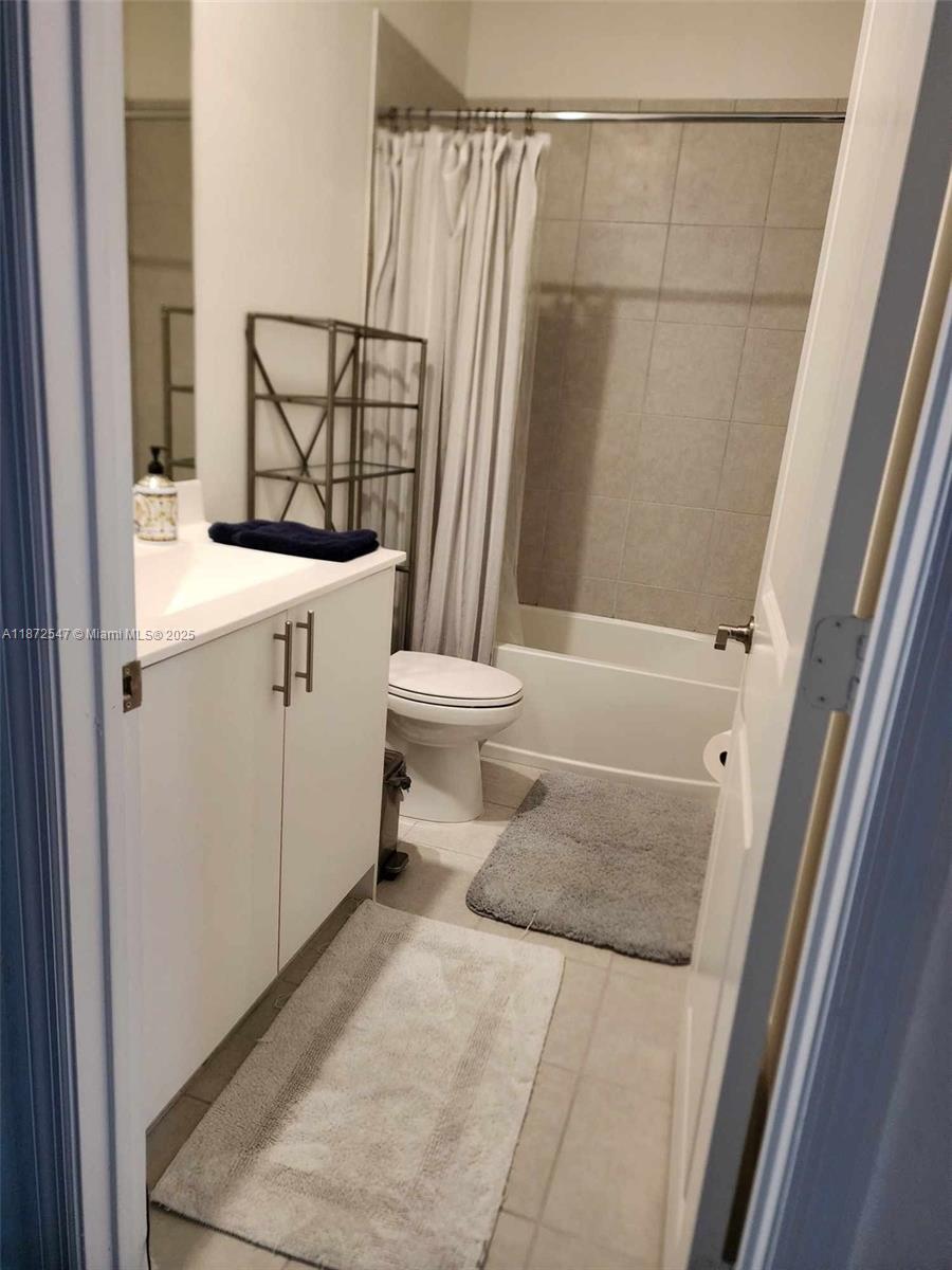 KENDALL ASSEMBLAGE - Residential