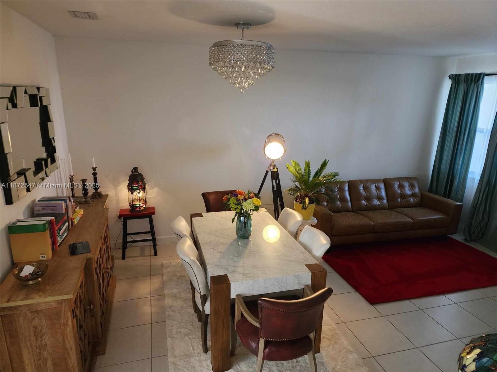 KENDALL ASSEMBLAGE - Residential