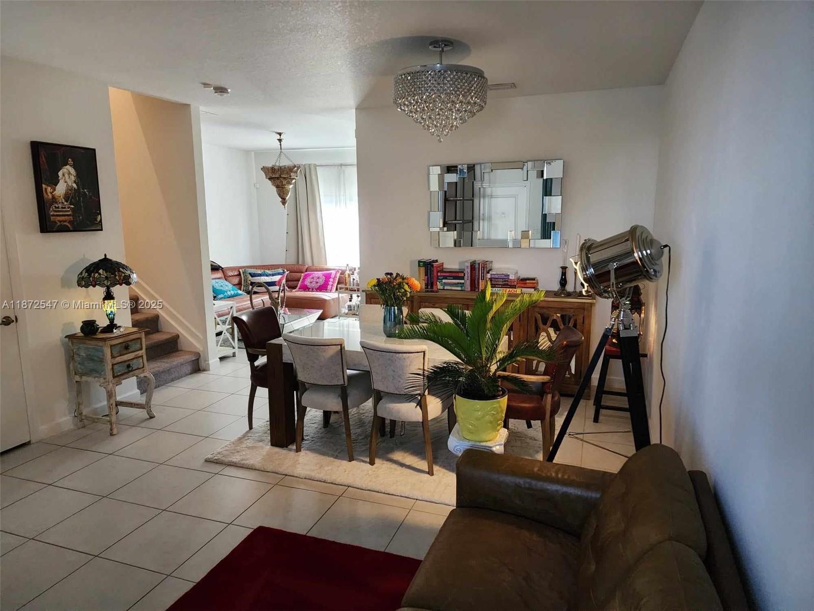 KENDALL ASSEMBLAGE - Residential