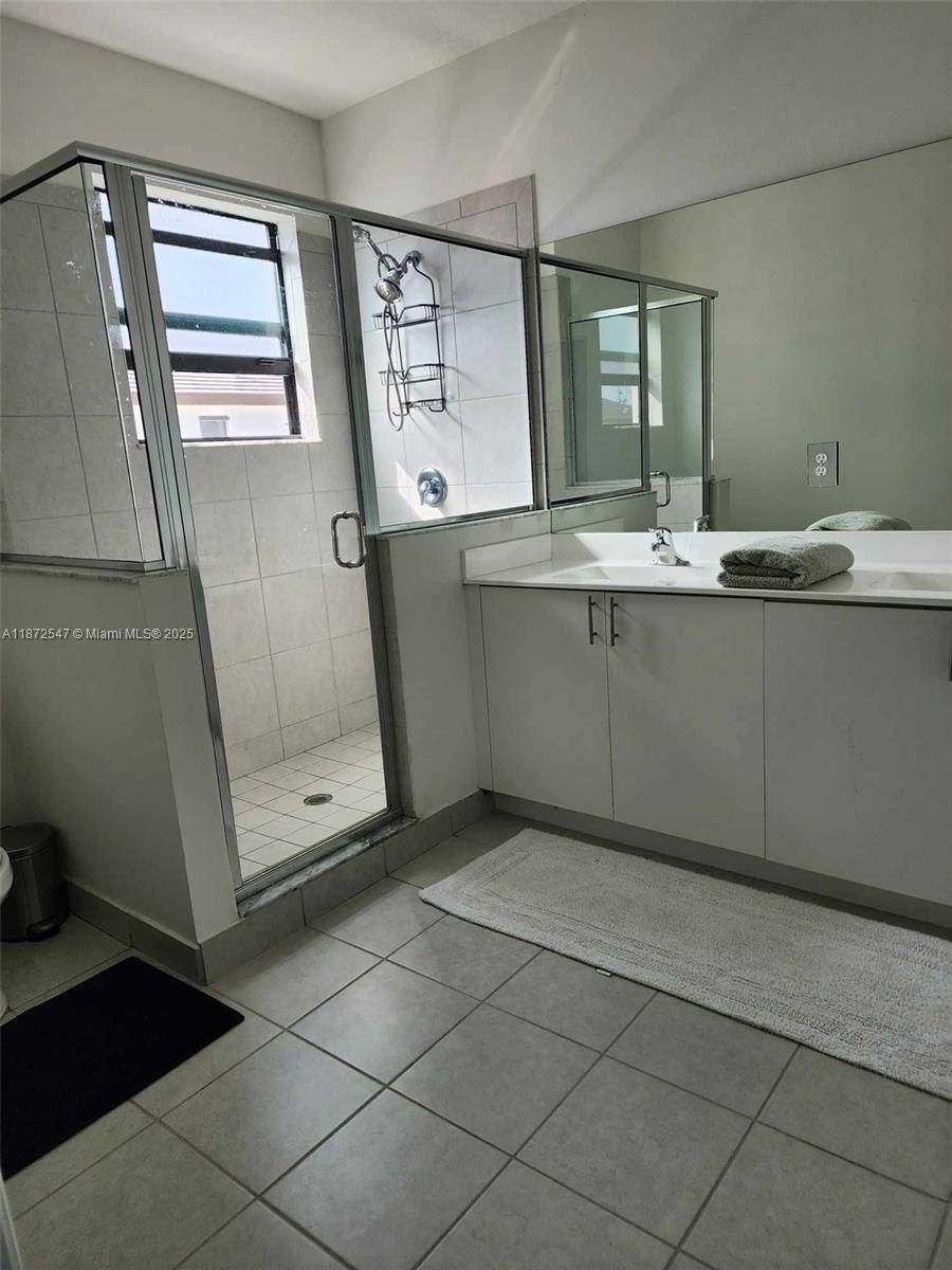 KENDALL ASSEMBLAGE - Residential