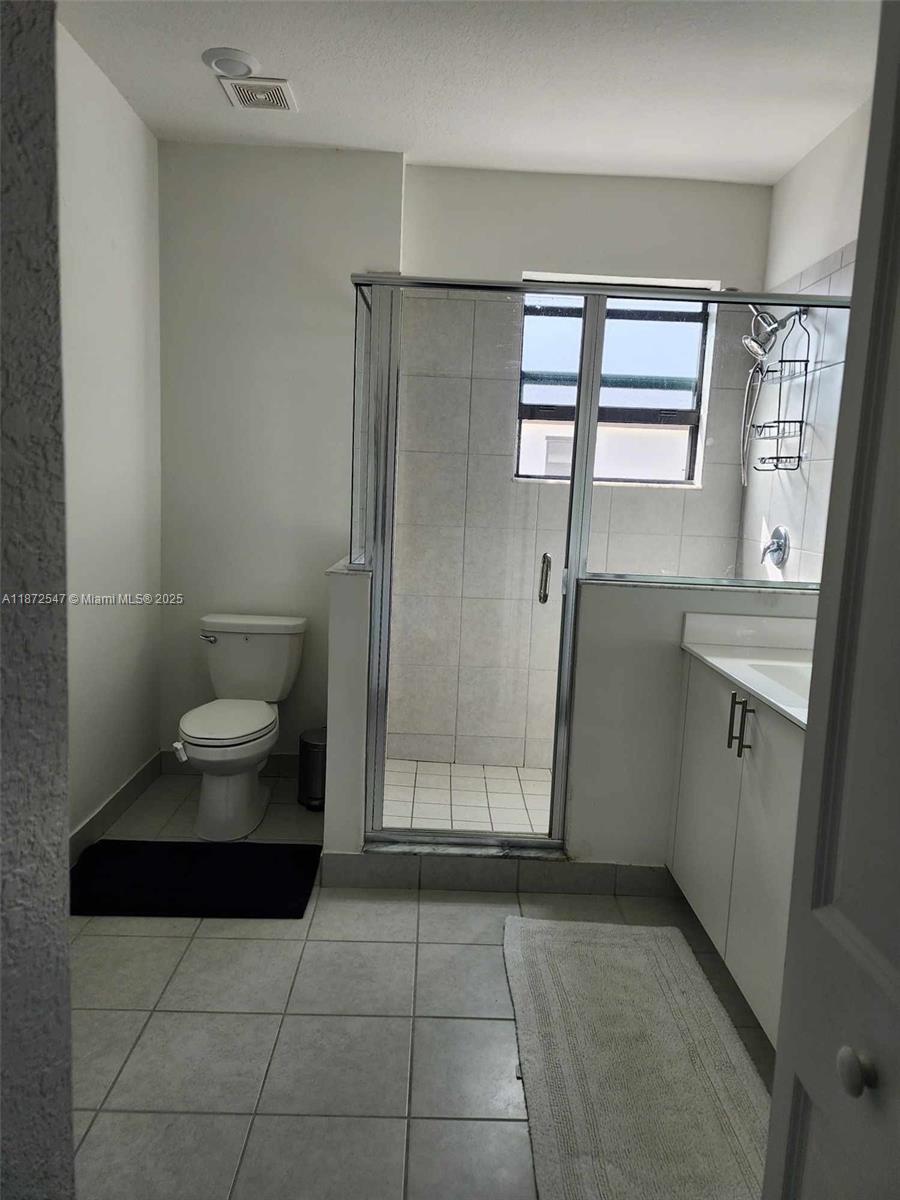 KENDALL ASSEMBLAGE - Residential