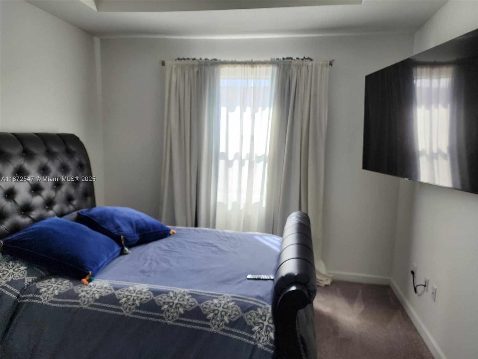 KENDALL ASSEMBLAGE - Residential