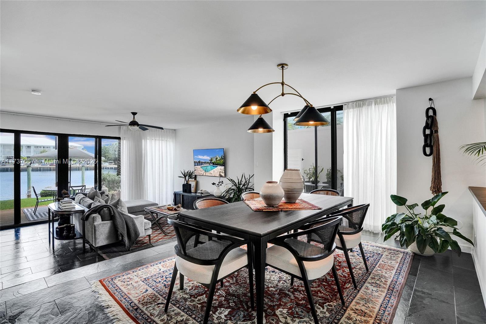 1800 S Ocean Dr 114