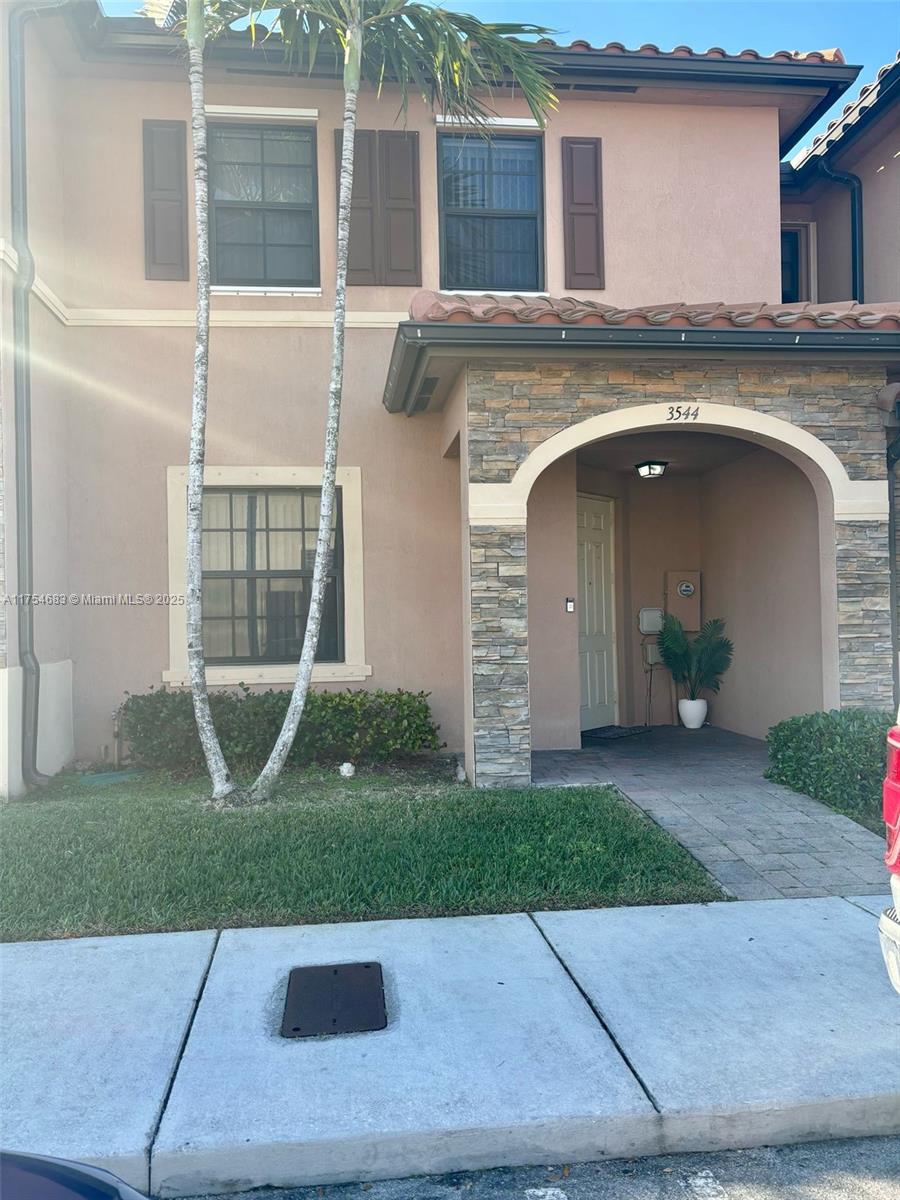 Photo 1 of 3544 W 88th Ter 1, Hialeah, Florida, $550,000, Web #: 11754683