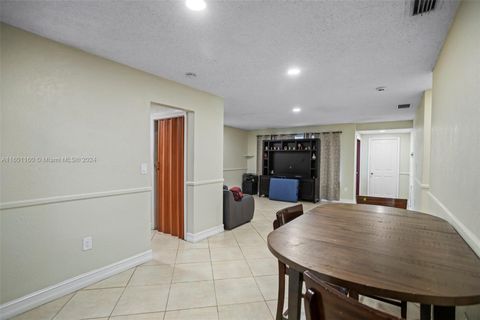 Single Family Residence in Sunrise FL 8361 21st Ct 9.jpg