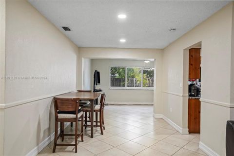 Single Family Residence in Sunrise FL 8361 21st Ct 12.jpg