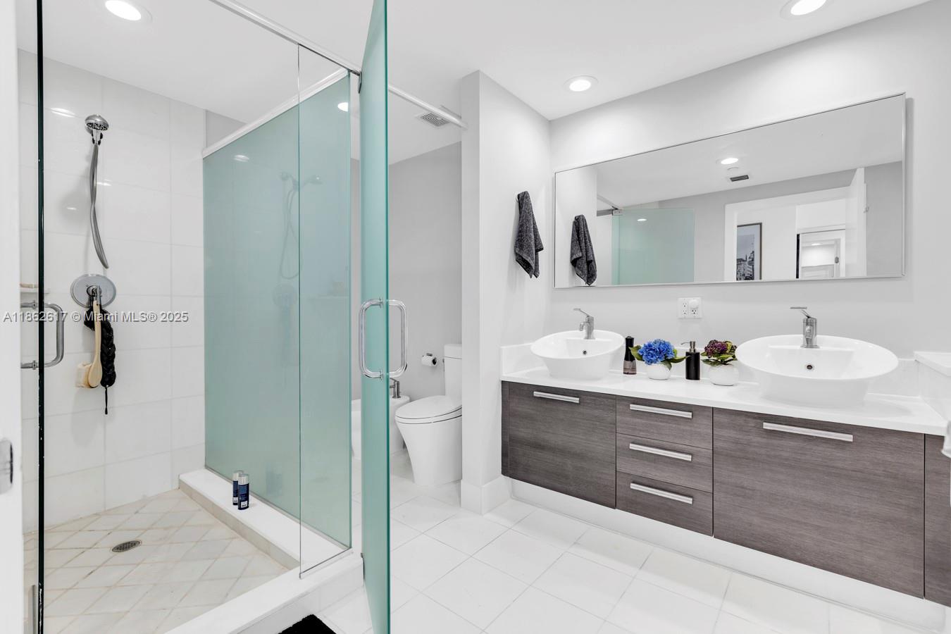 ARTECH RESIDENCES - Residential