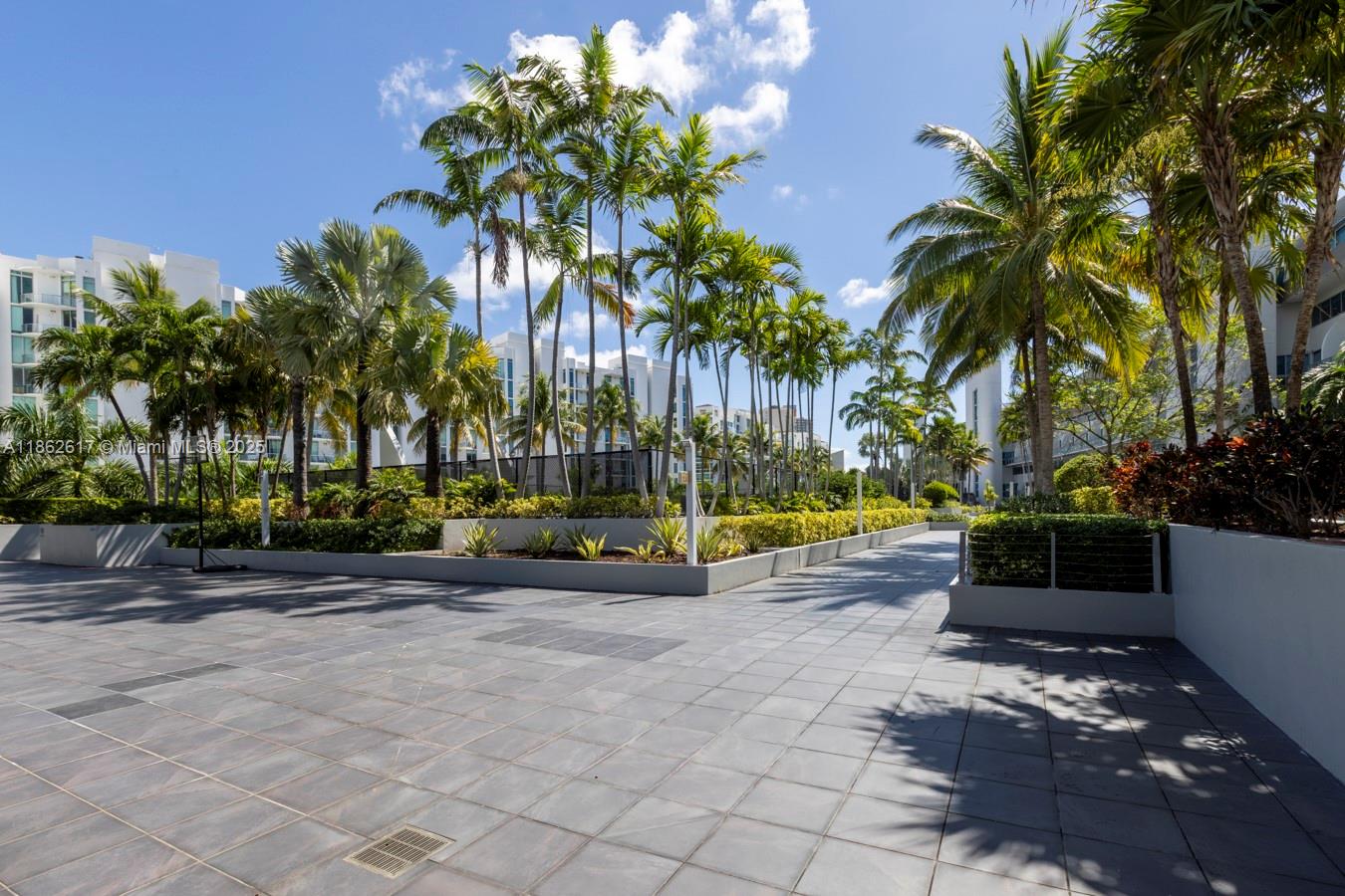 ARTECH RESIDENCES - Residential