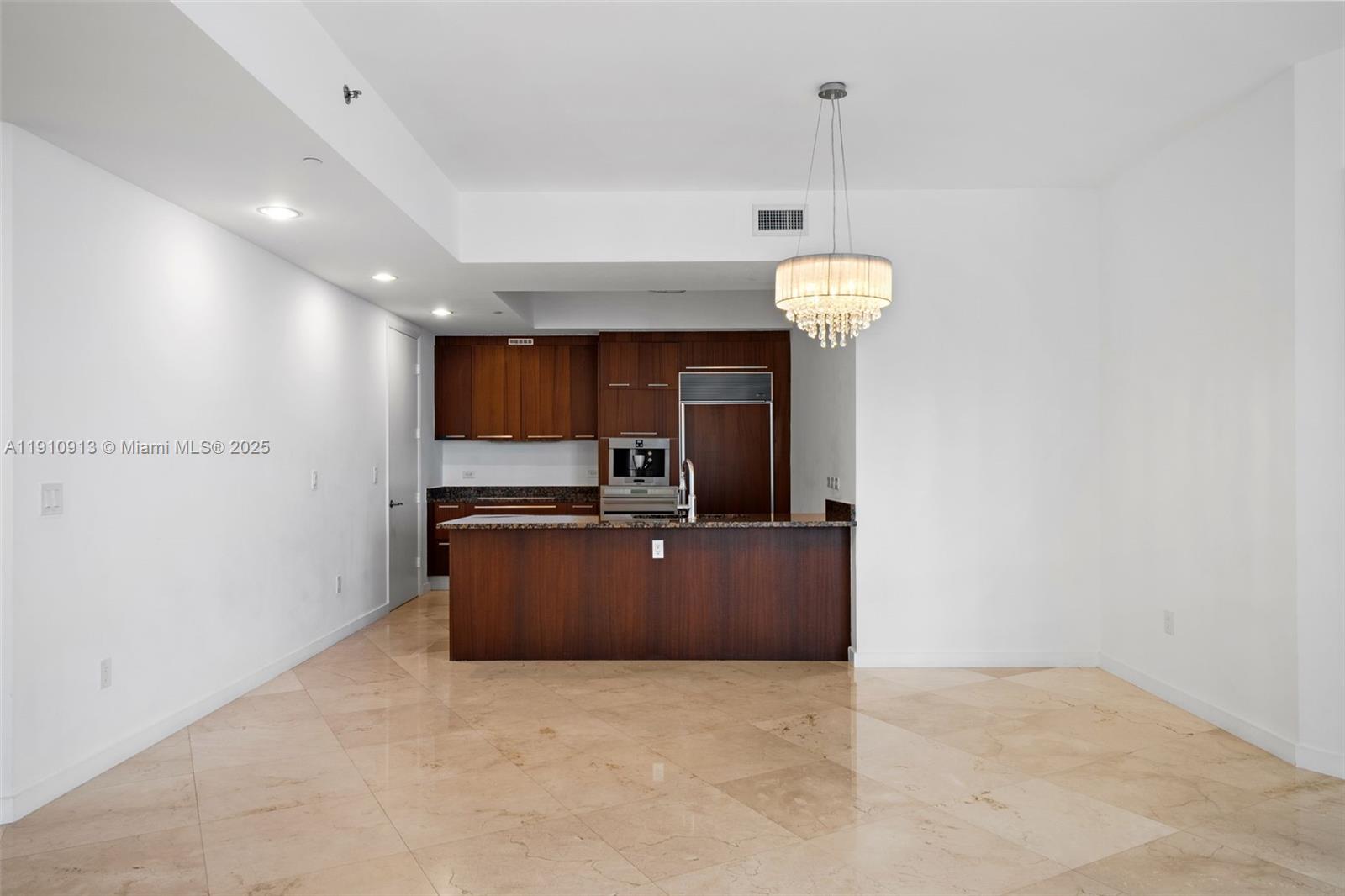 TDR TOWER I CONDO - Residential Lease