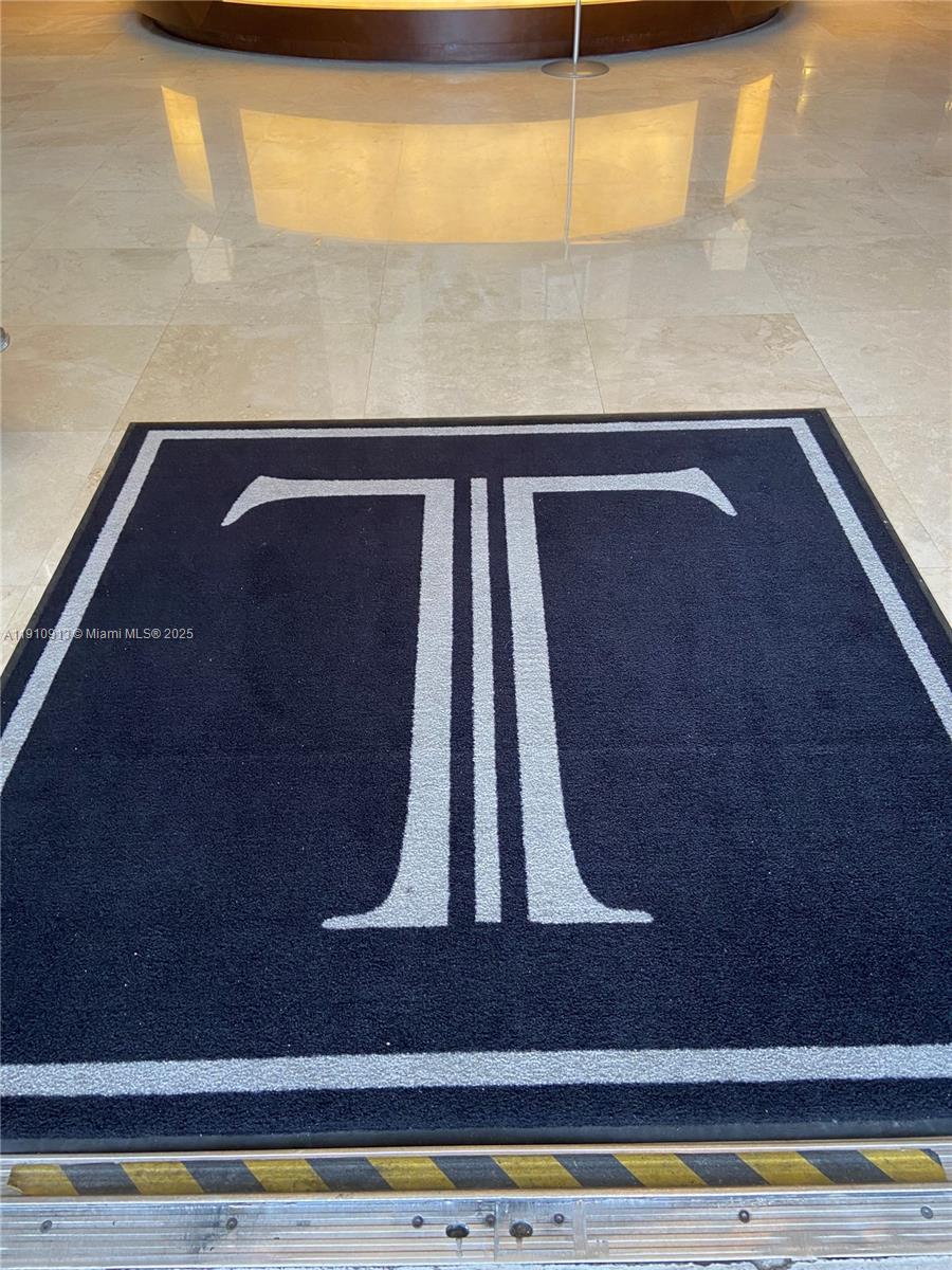 TDR TOWER I CONDO - Residential Lease