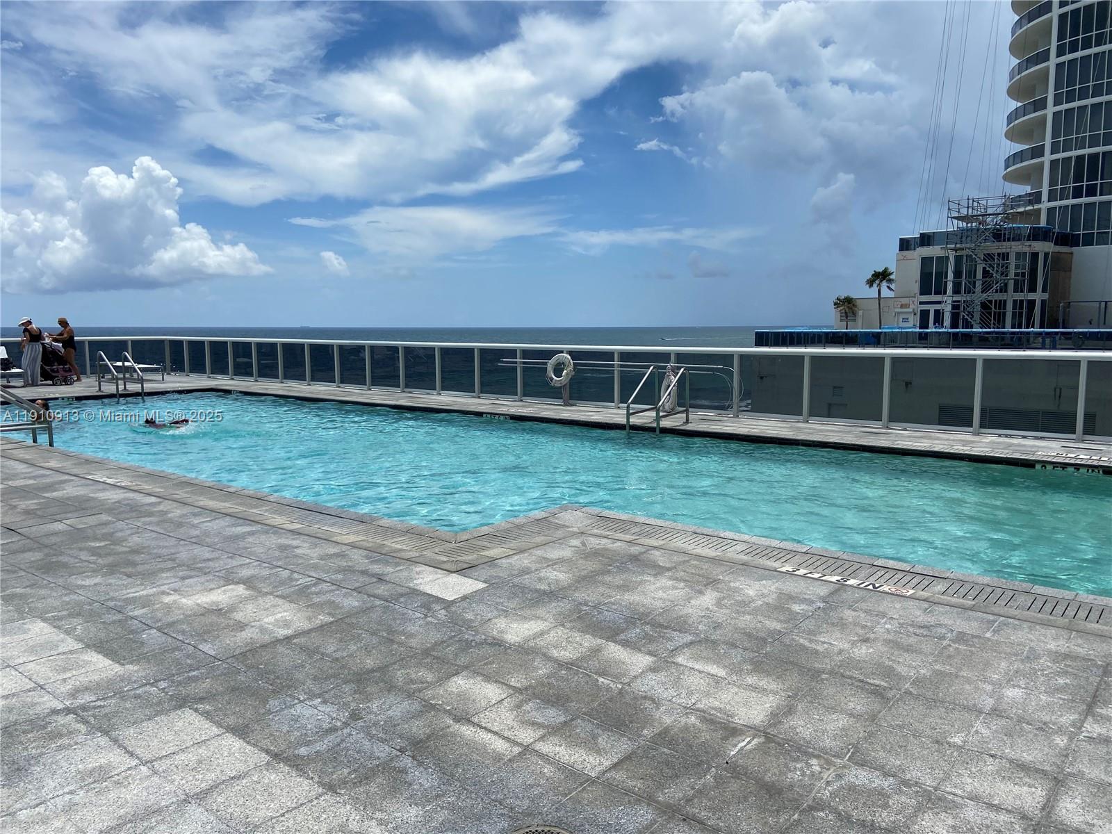 TDR TOWER I CONDO - Residential Lease