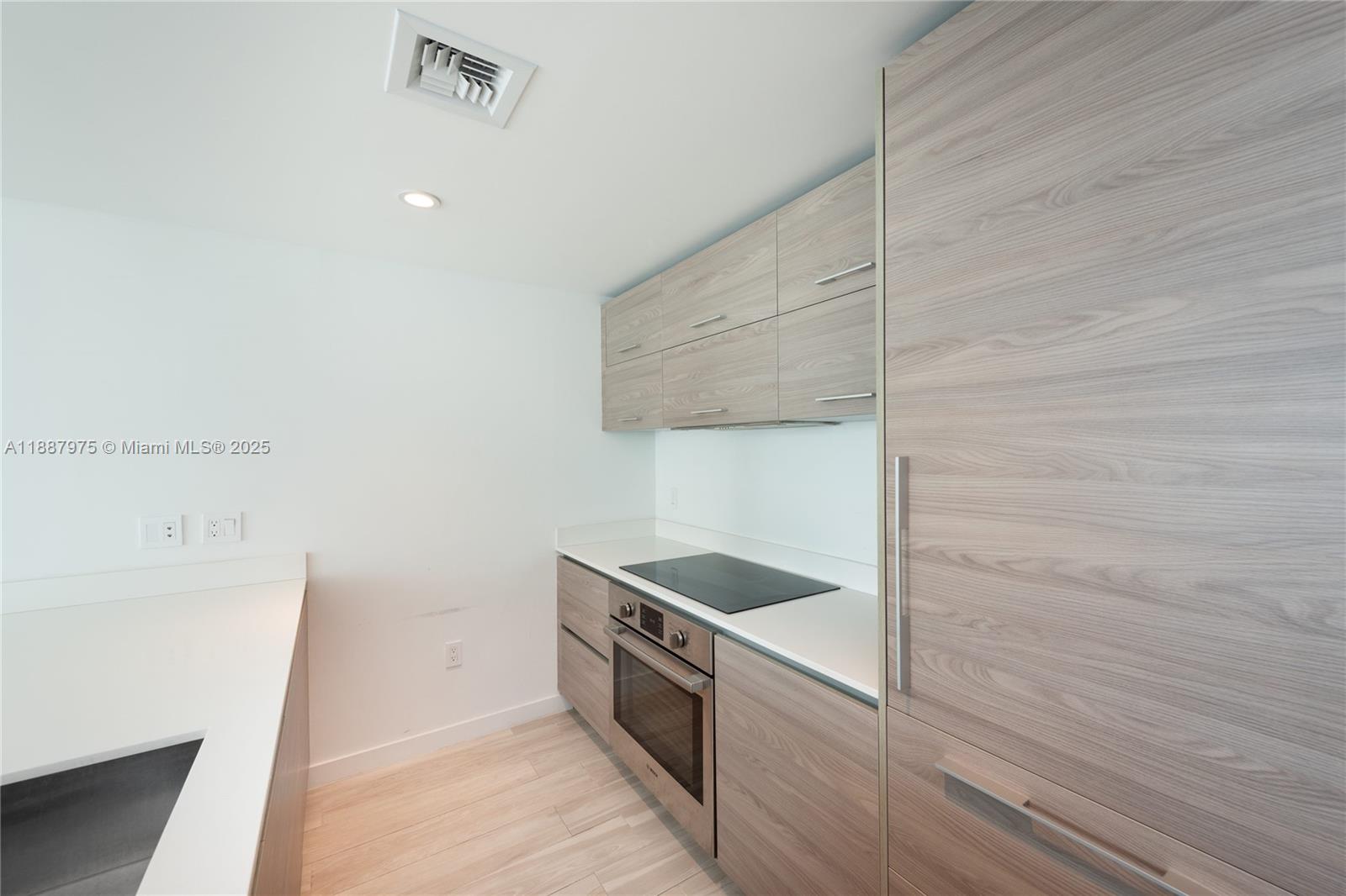1300 S MIAMI AVENUE CONDO - Residential