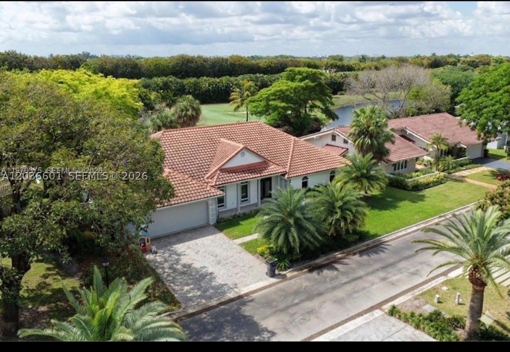 4934 NW 94th Doral Pl