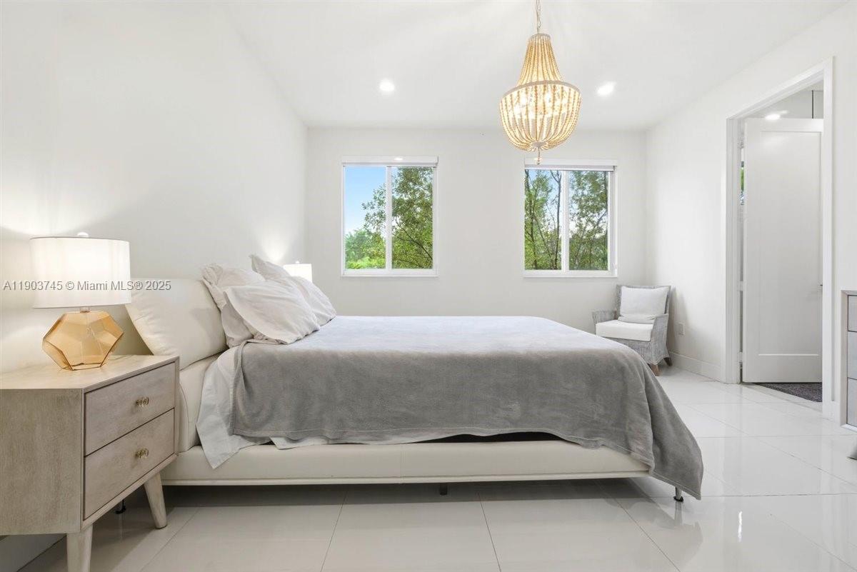 LANDMARK AT DORAL CENTRAL - Residential Lease