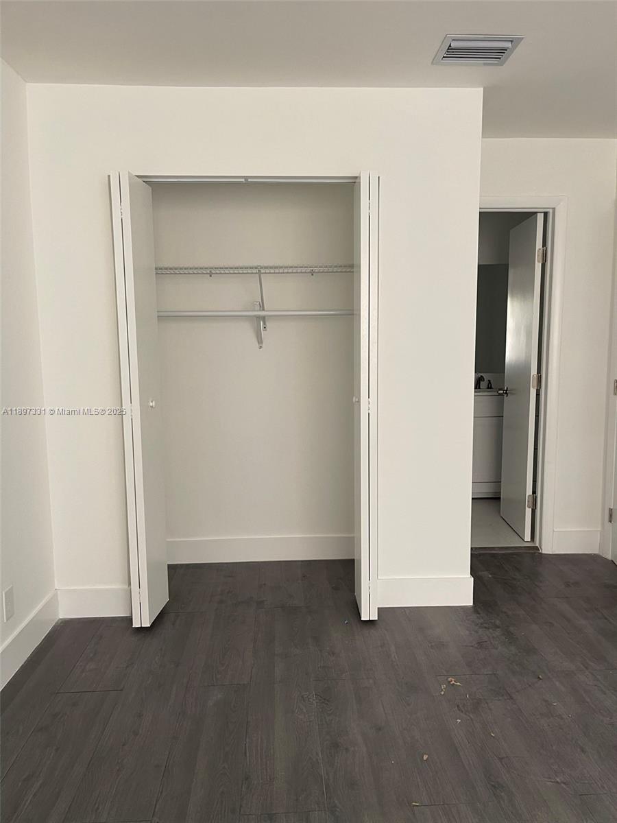 HOLLYWOOD - Residential Lease