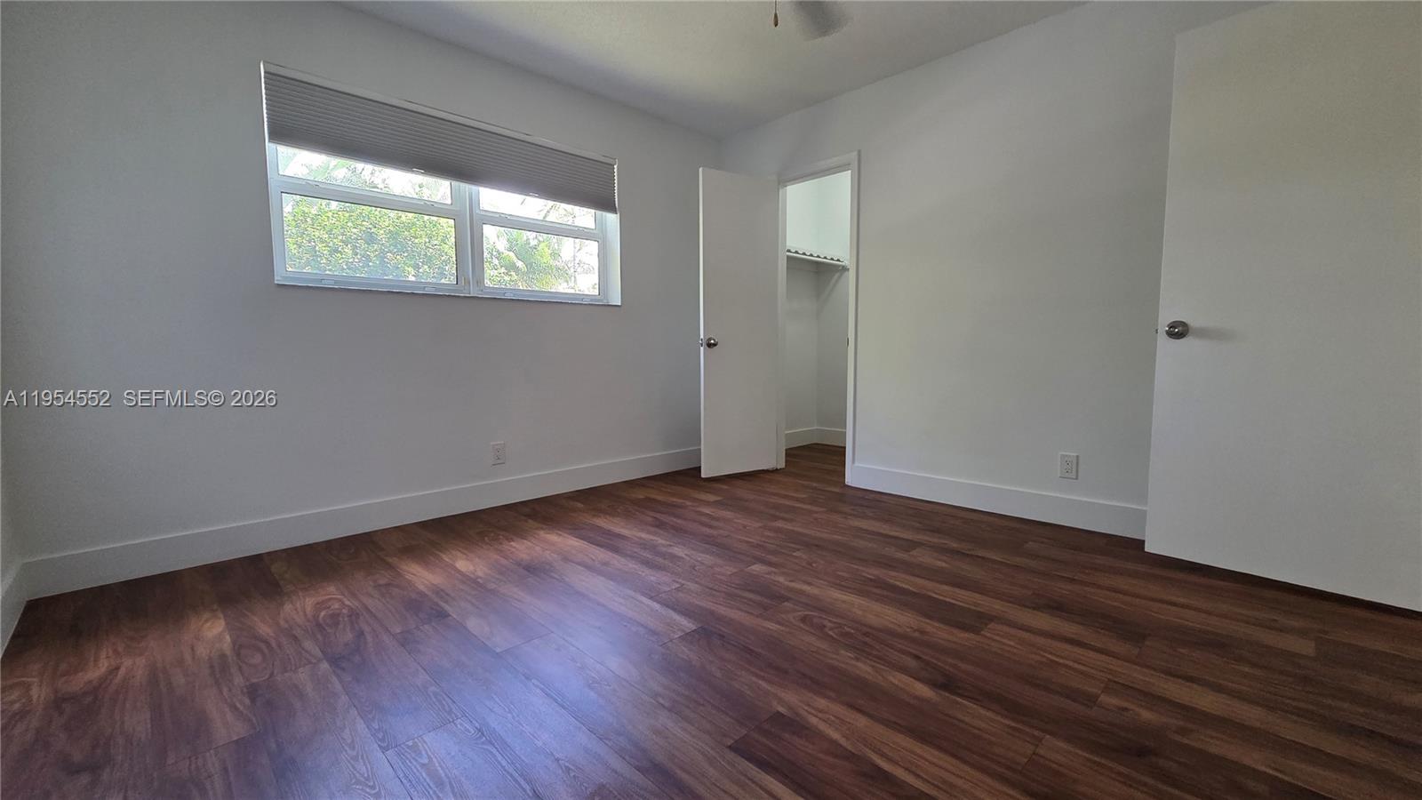 HOLLYWOOD GOLF ESTATES SE - Residential