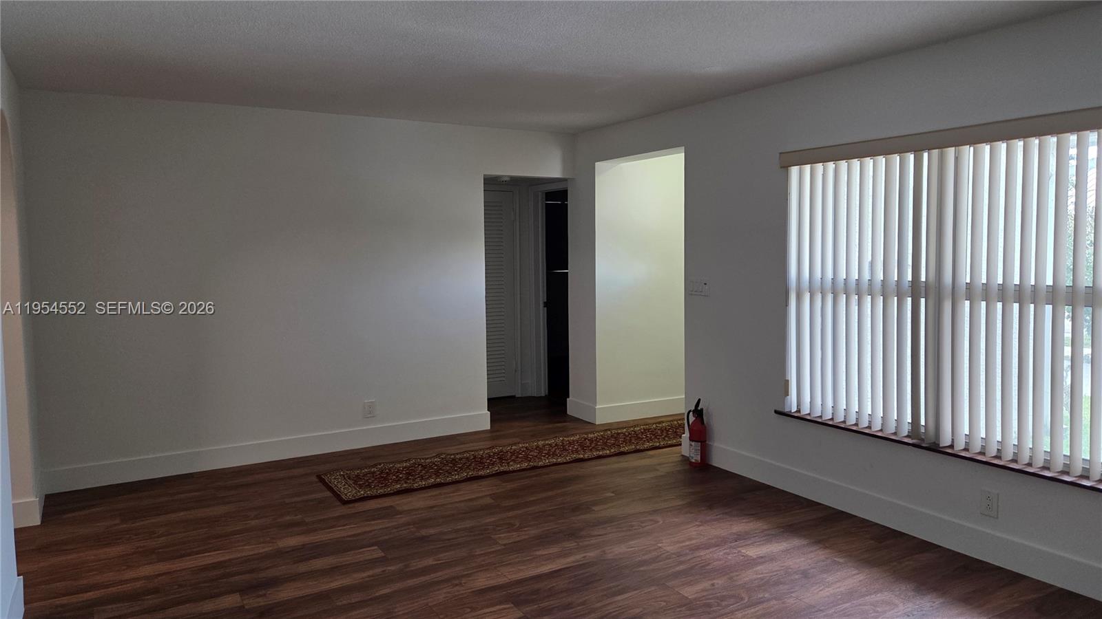 HOLLYWOOD GOLF ESTATES SE - Residential