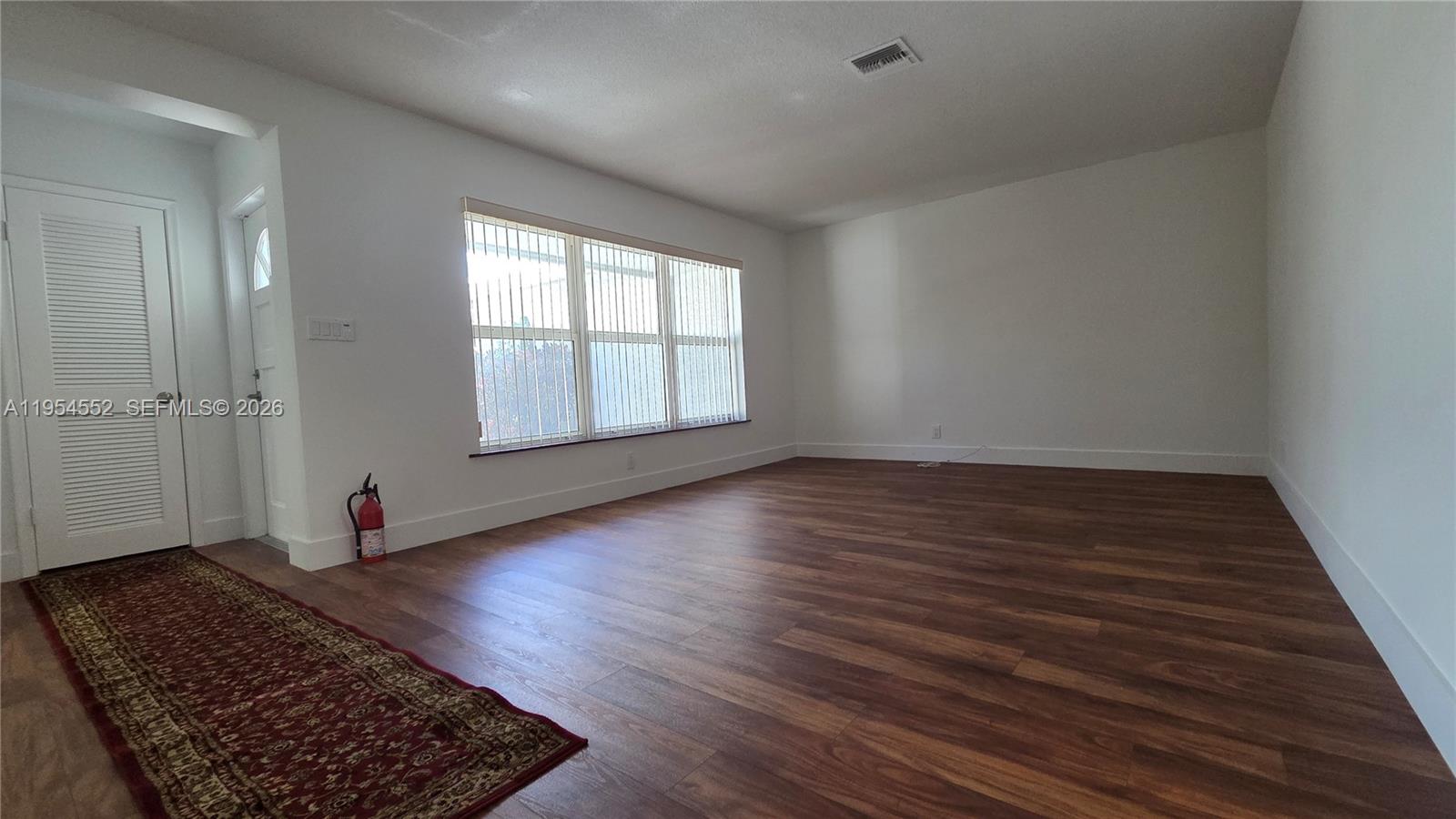 HOLLYWOOD GOLF ESTATES SE - Residential