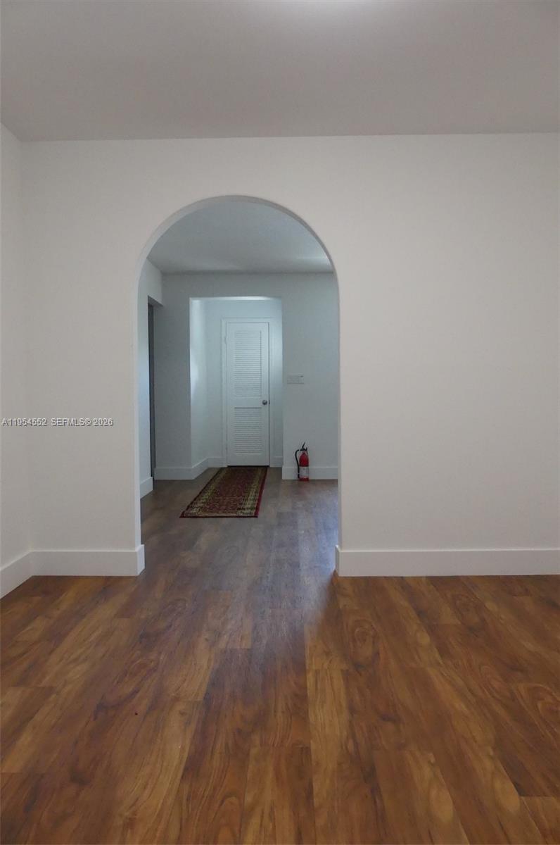 HOLLYWOOD GOLF ESTATES SE - Residential