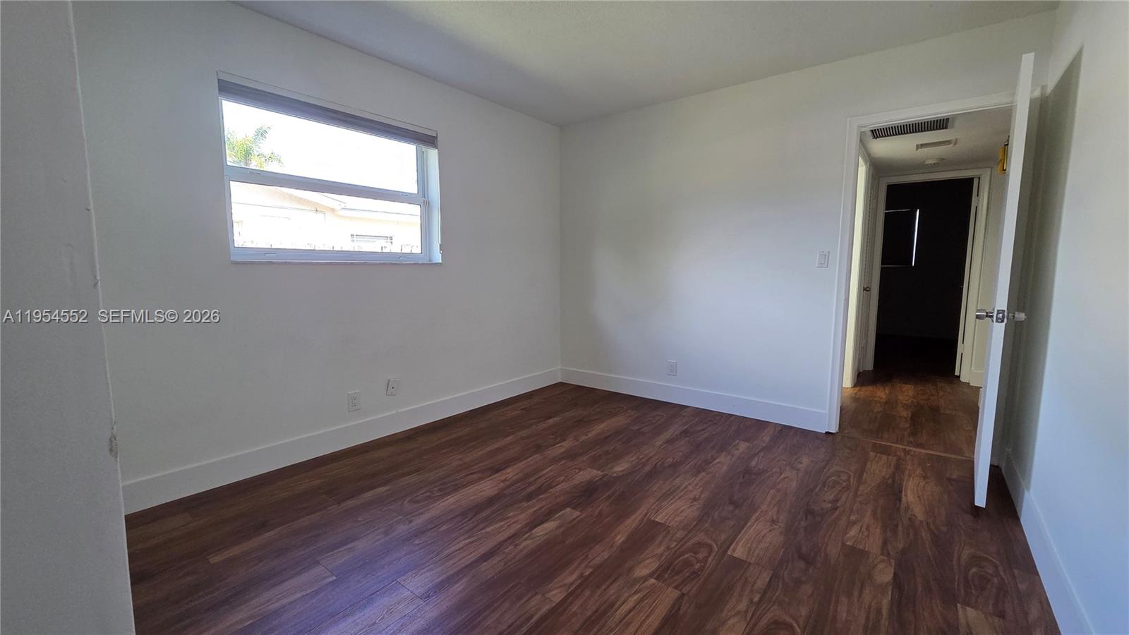 HOLLYWOOD GOLF ESTATES SE - Residential