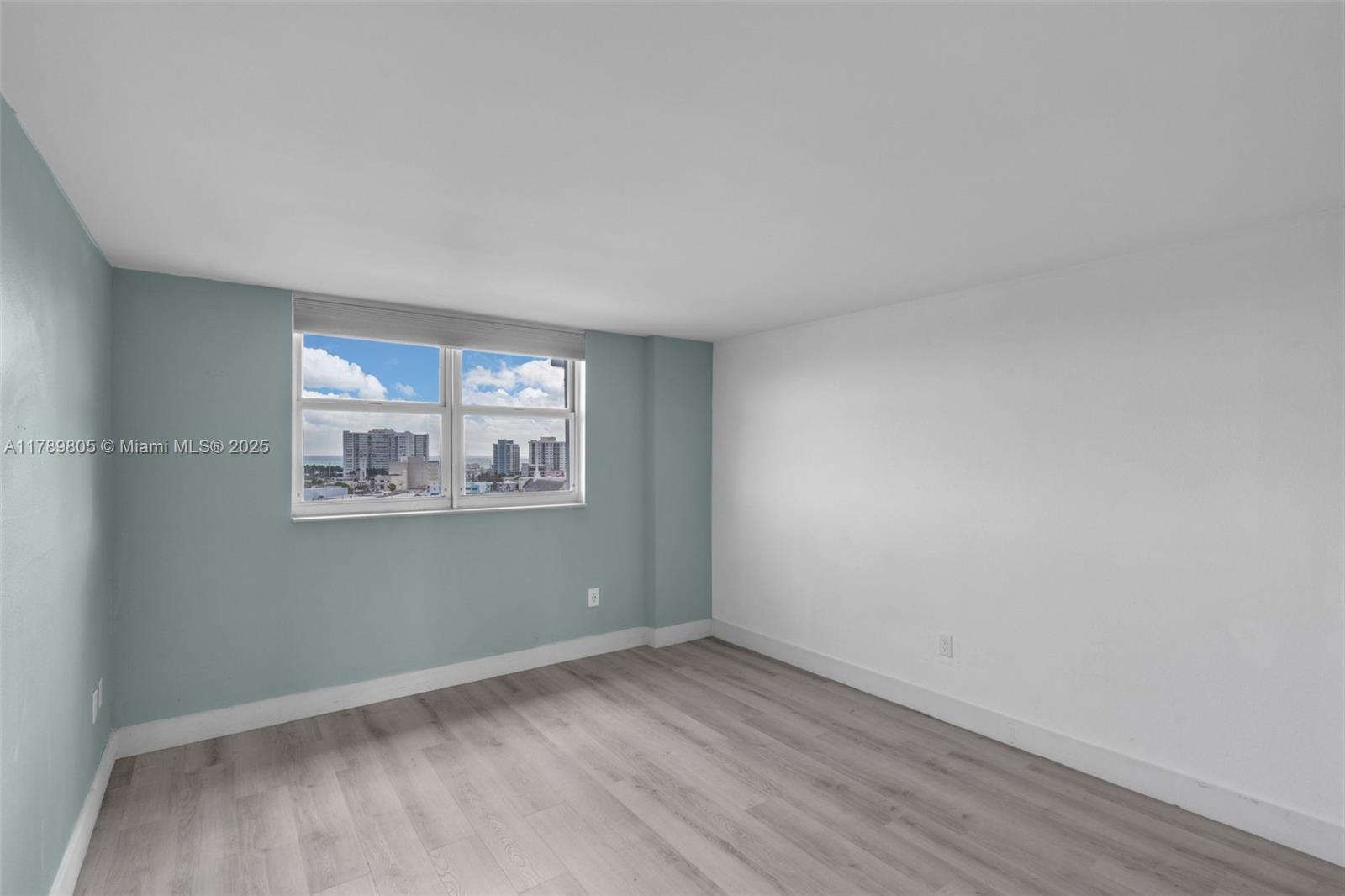 STANTON HOUSE CONDO - Residential