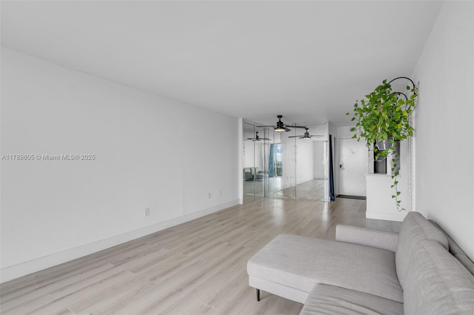 STANTON HOUSE CONDO - Residential
