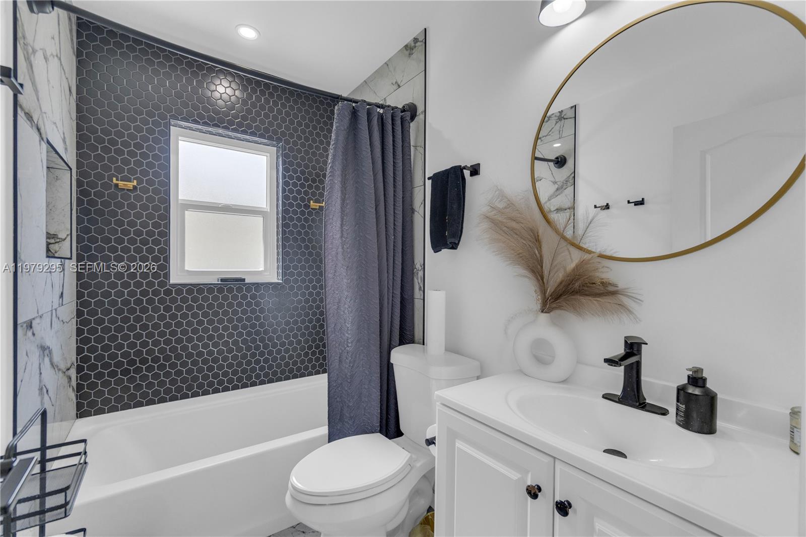 LAND SECTION 8 - Residential