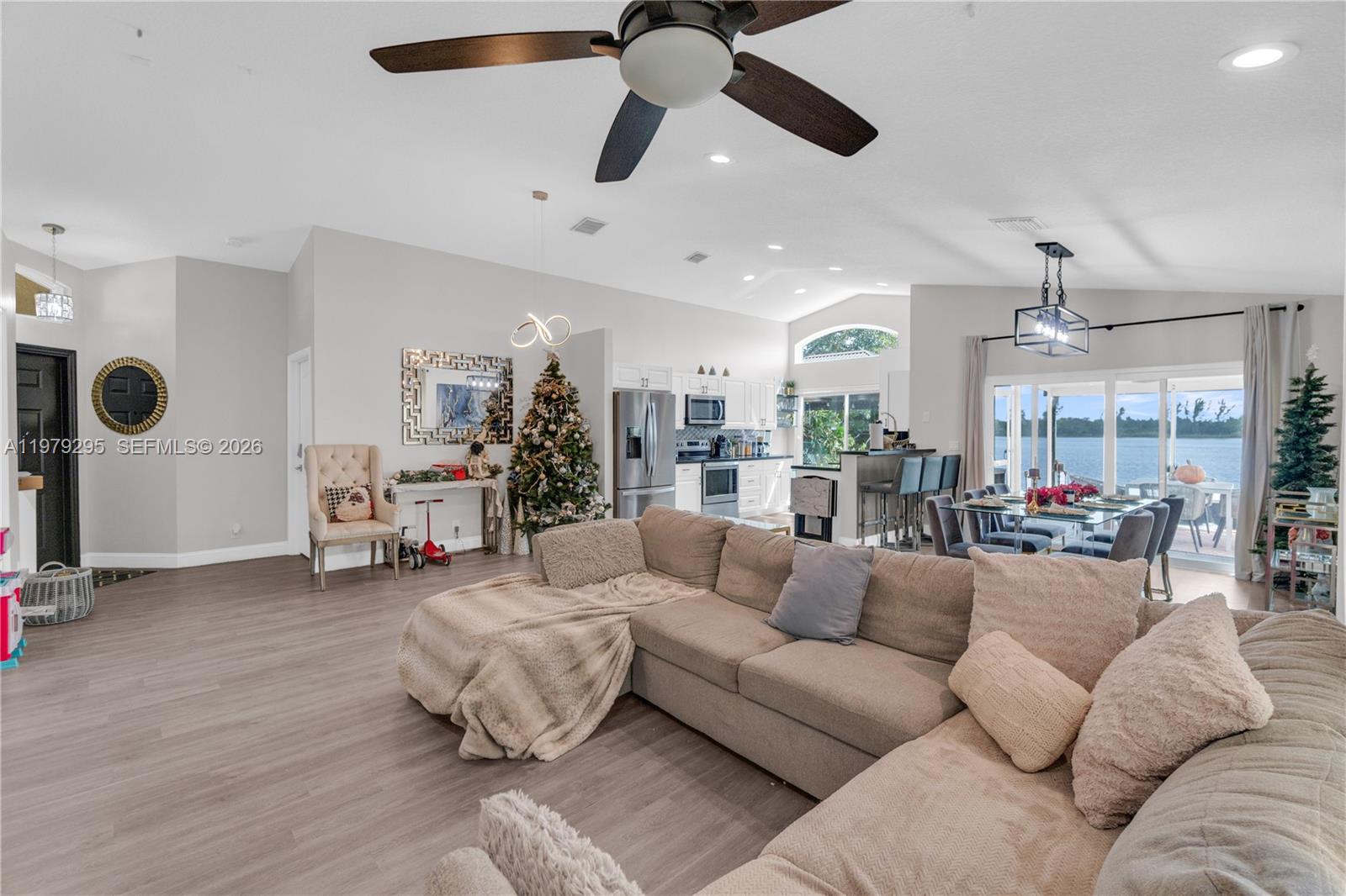 LAND SECTION 8 - Residential