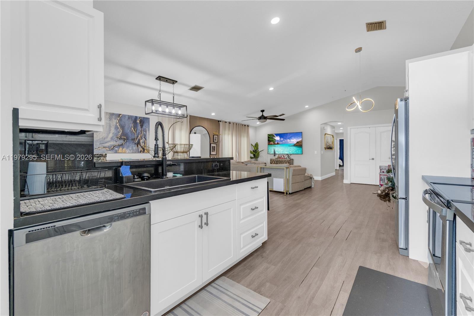 9900 S Grand Duke Cir