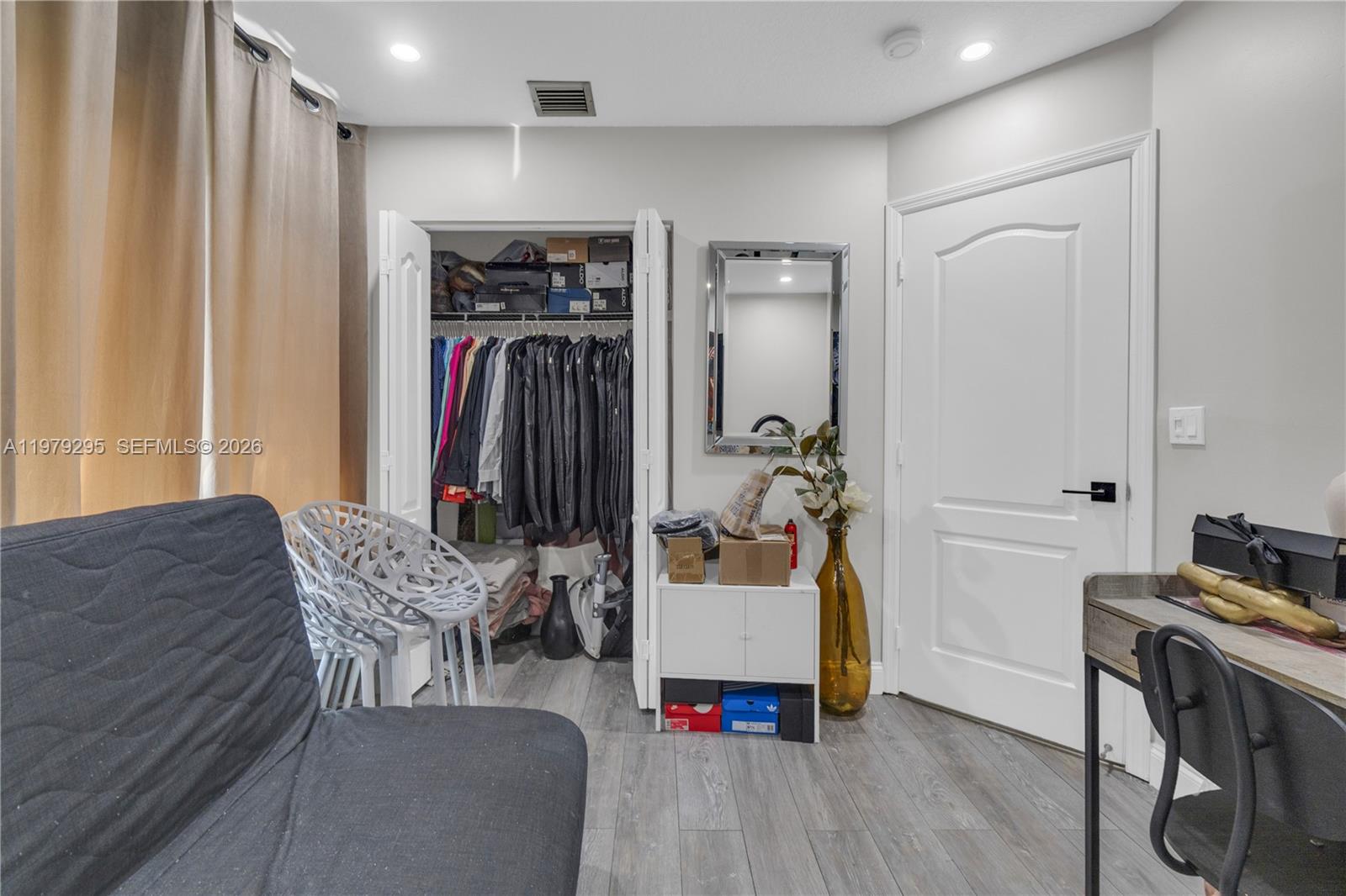 LAND SECTION 8 - Residential