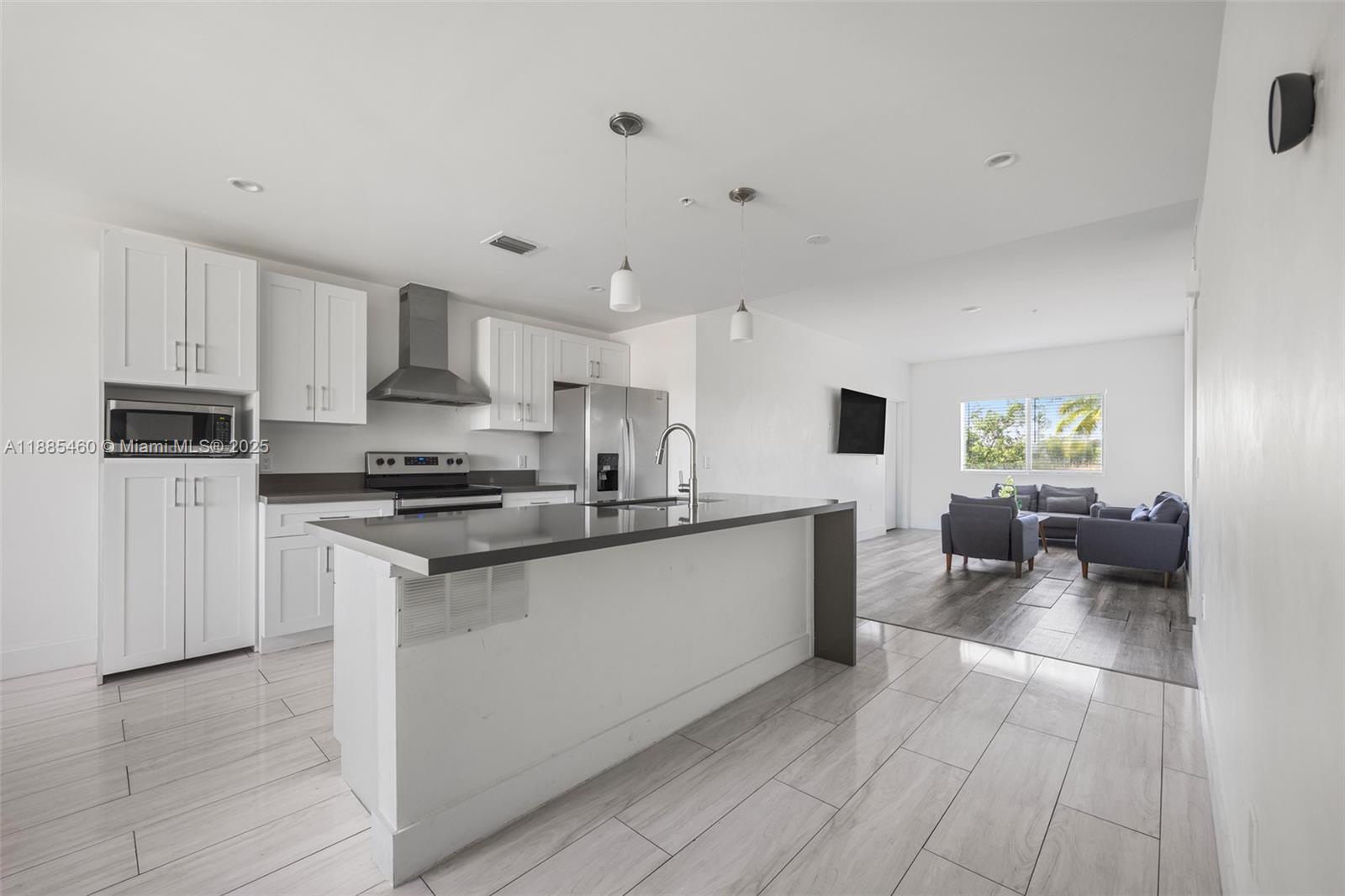 FOSTER HOMESITES - Residential Income