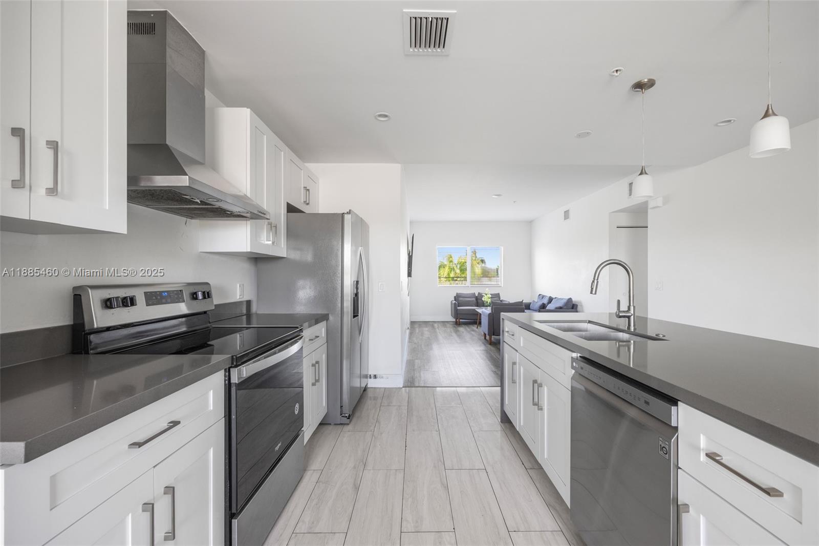 FOSTER HOMESITES - Residential Income