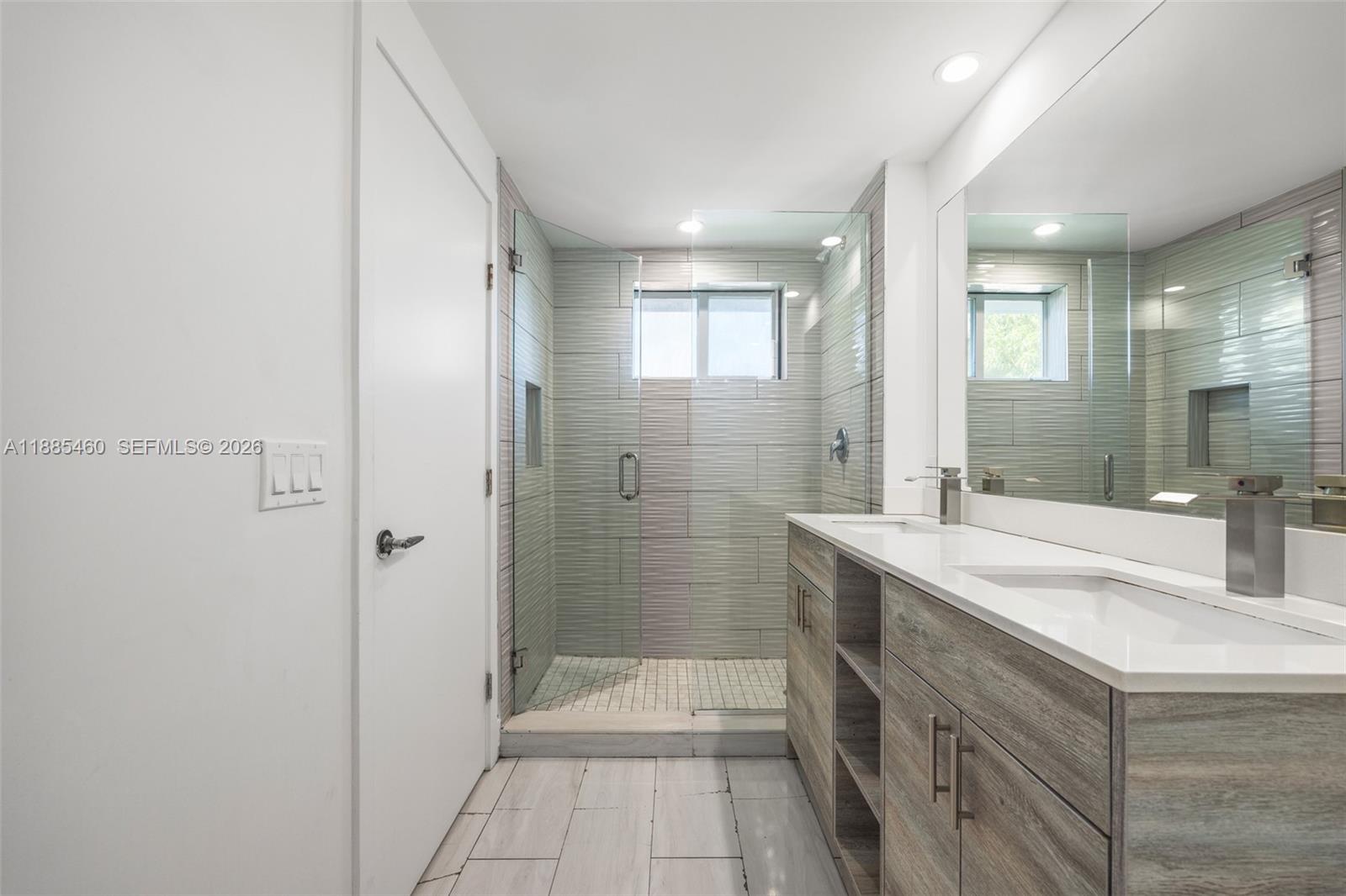 FOSTER HOMESITES - Residential Income