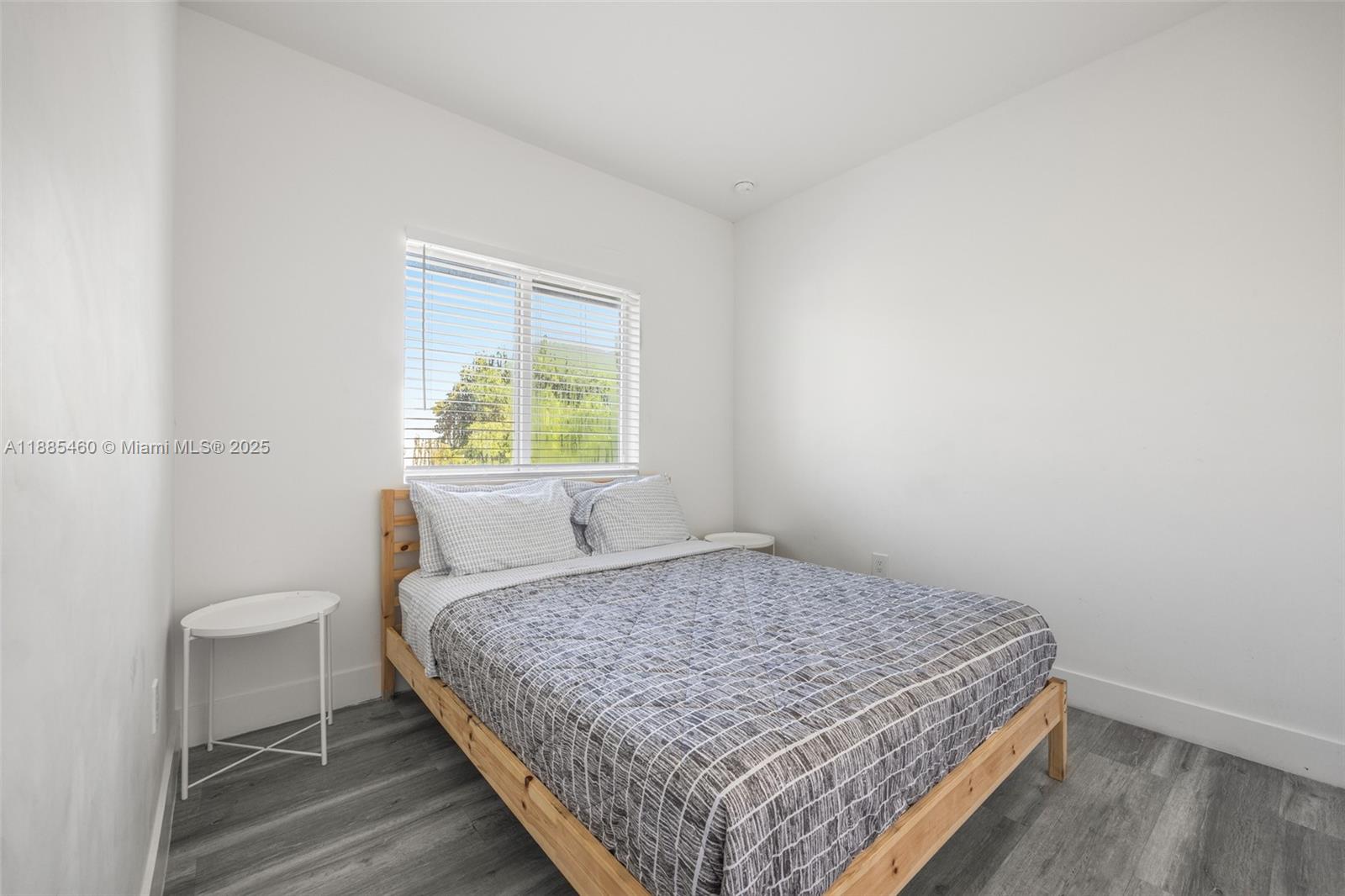 FOSTER HOMESITES - Residential Income