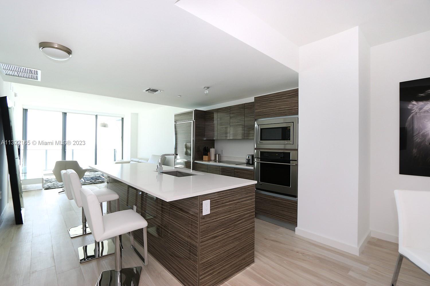 ICON BAY CONDO - Residential Lease