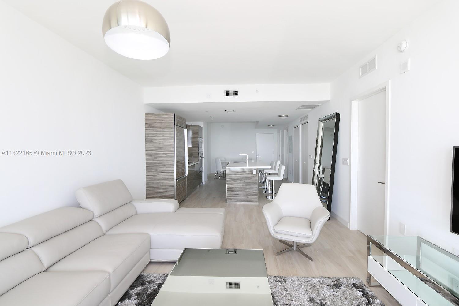 ICON BAY CONDO - Residential Lease